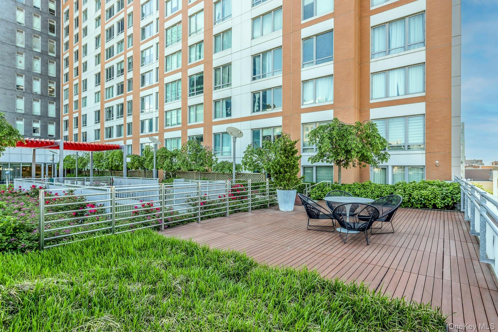 138-35 39th Avenue, Unit 13L photo 44