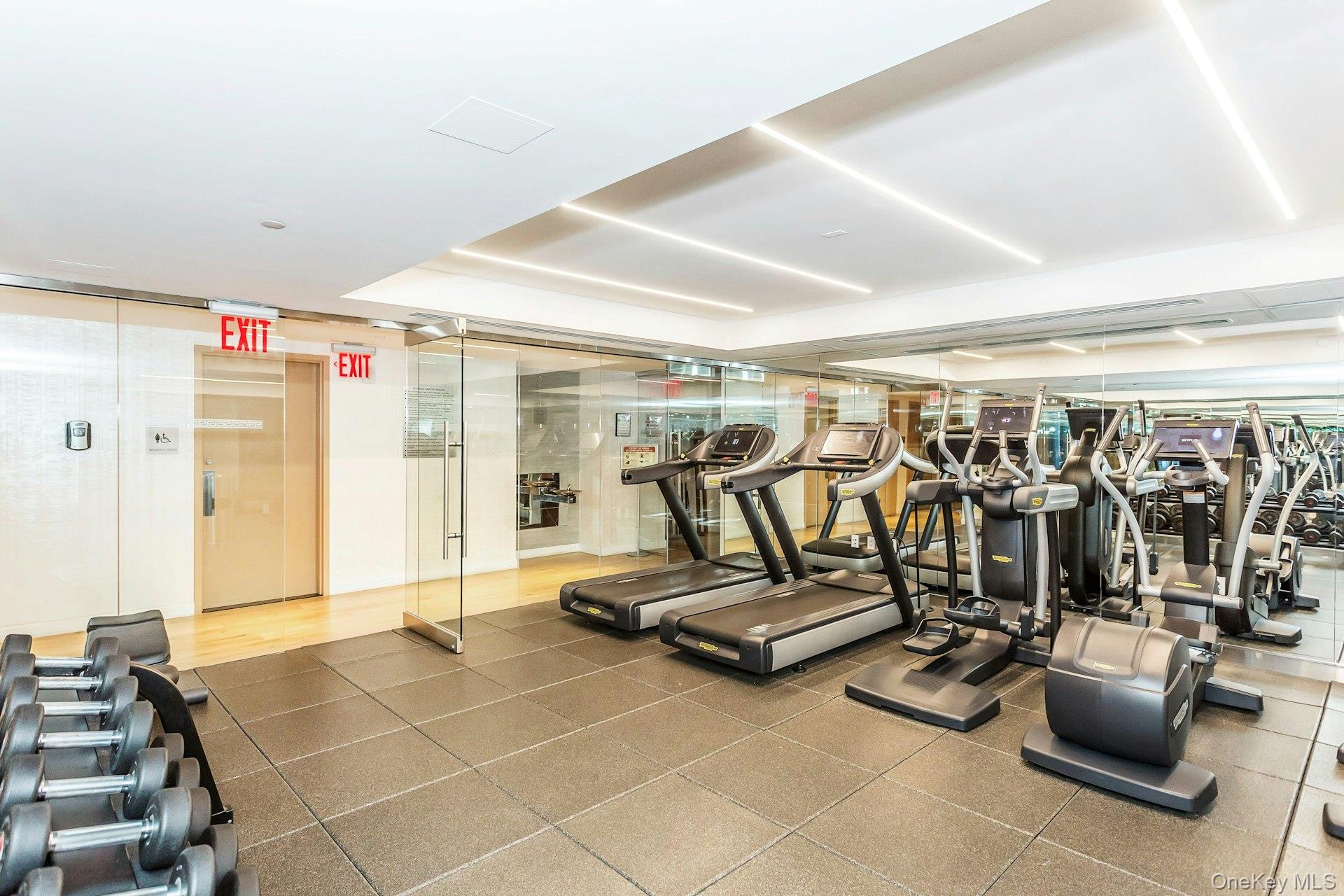 138-35 39th Avenue, Unit 13L photo 4