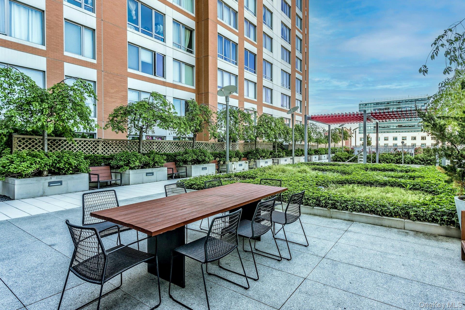 138-35 39th Avenue, Unit 13L photo 40