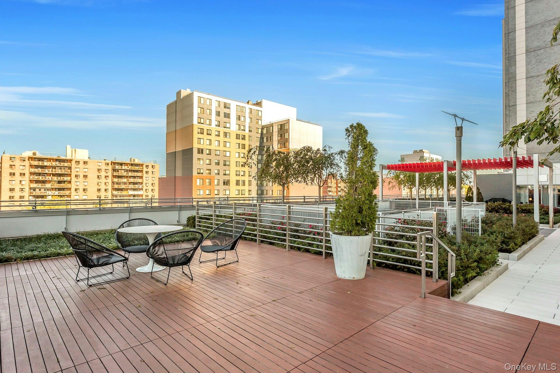 138-35 39th Avenue, Unit 13L photo 7