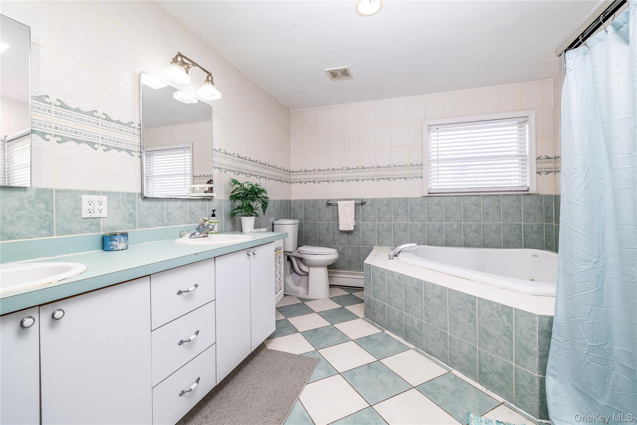 458 E Pine Street – For Sale photo 23