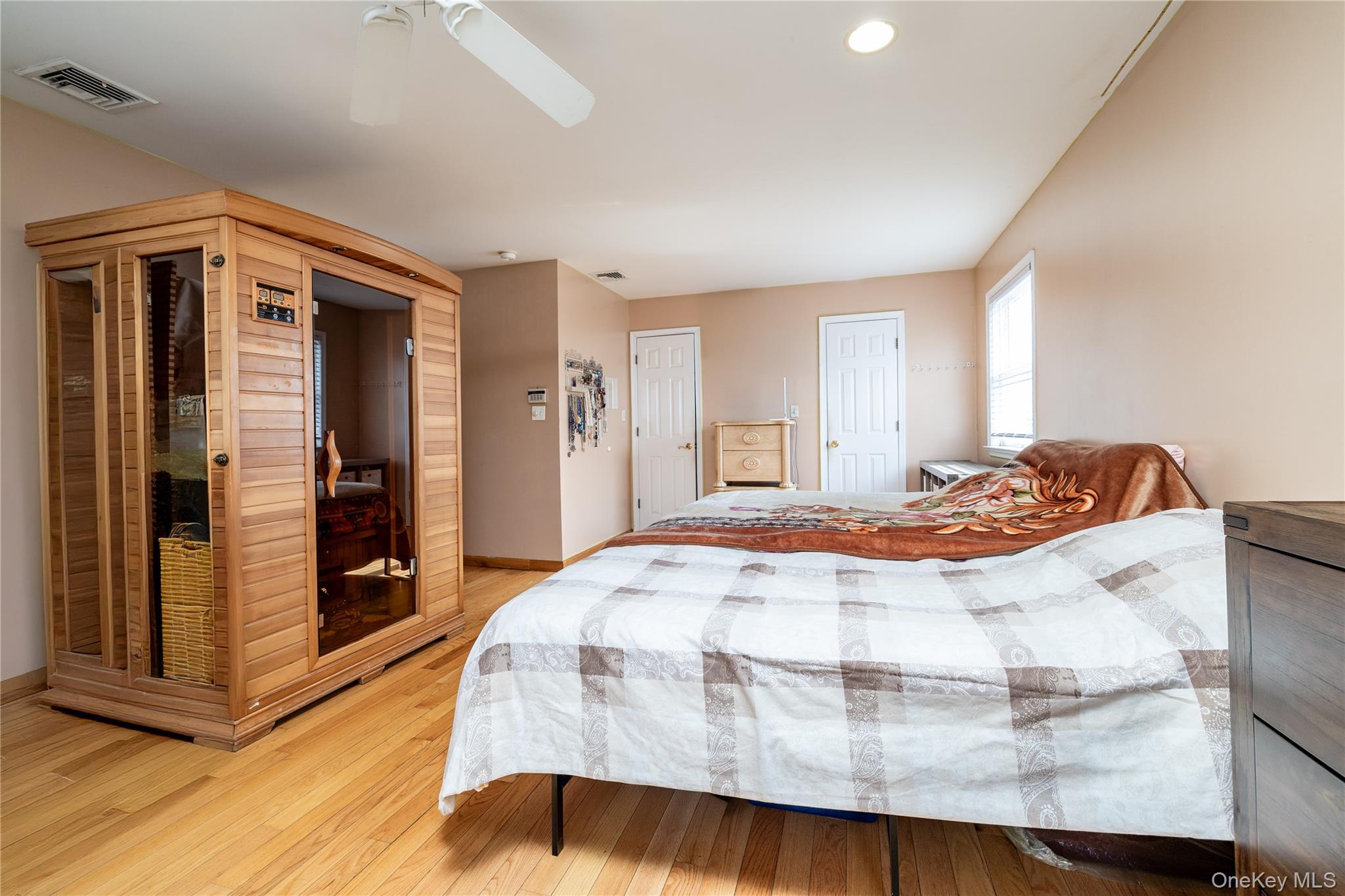 458 E Pine Street – For Sale photo 22