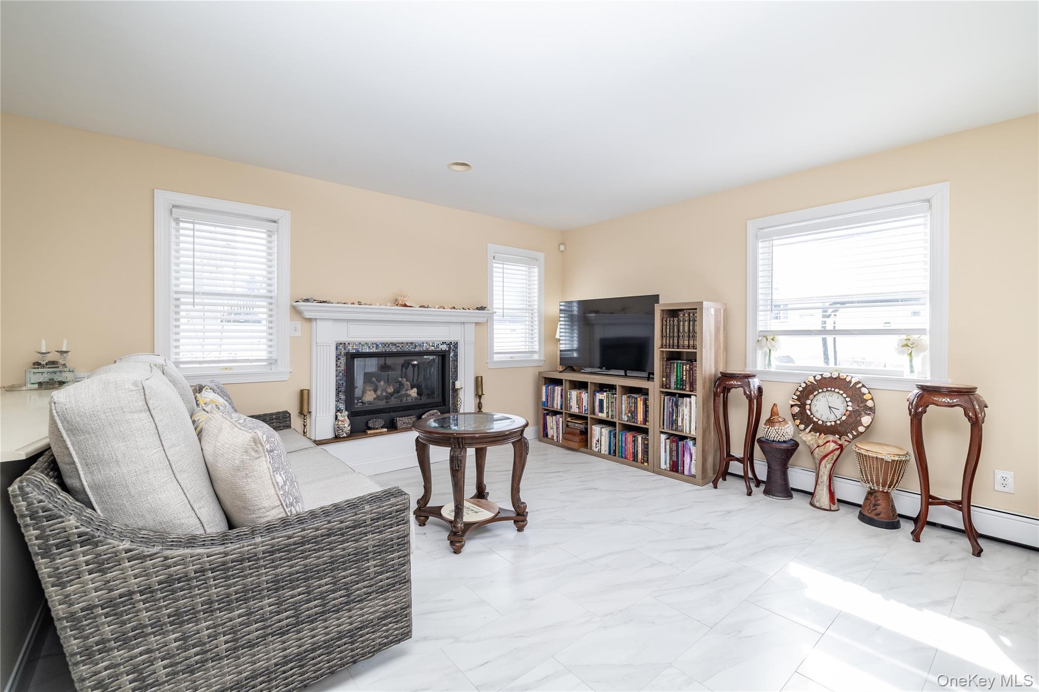 458 E Pine Street – For Sale photo 16