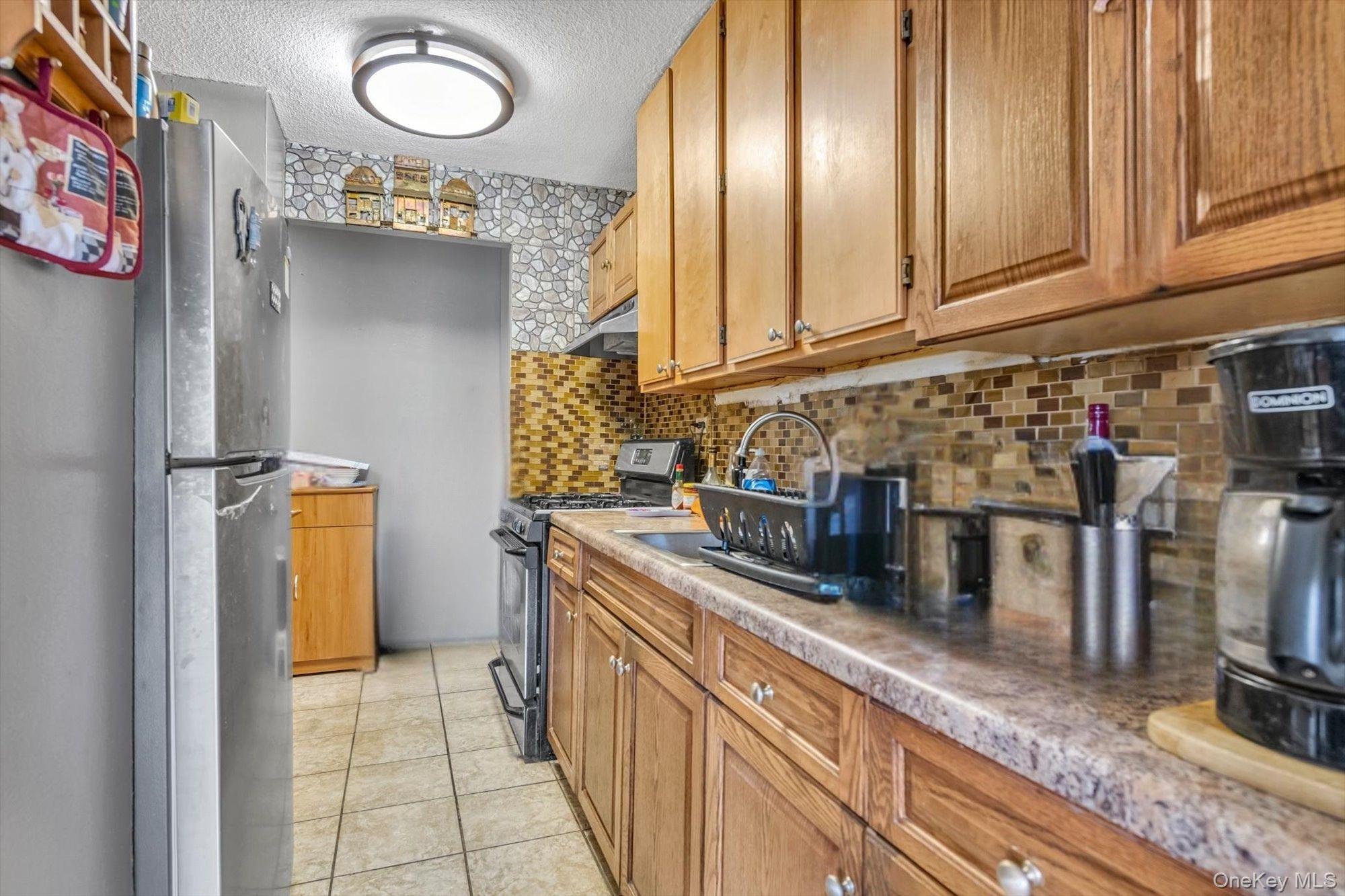 2550 Olinville Avenue, Unit 4E photo 13