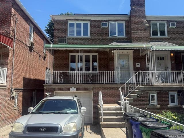 1922 Hering Avenue – For Sale