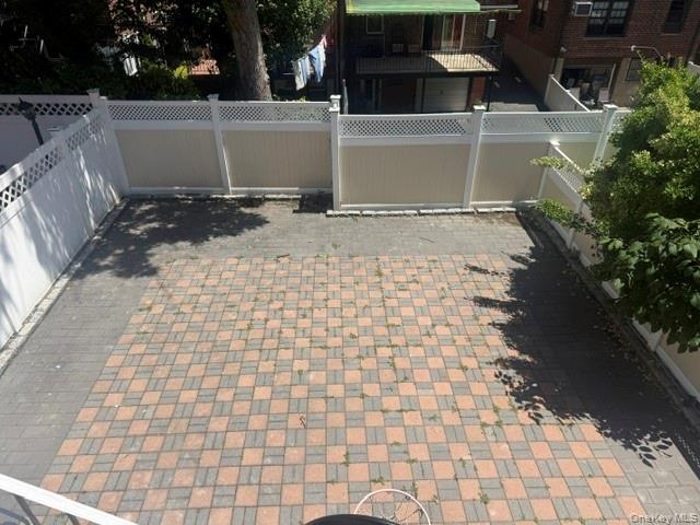 1922 Hering Avenue – For Sale photo 20