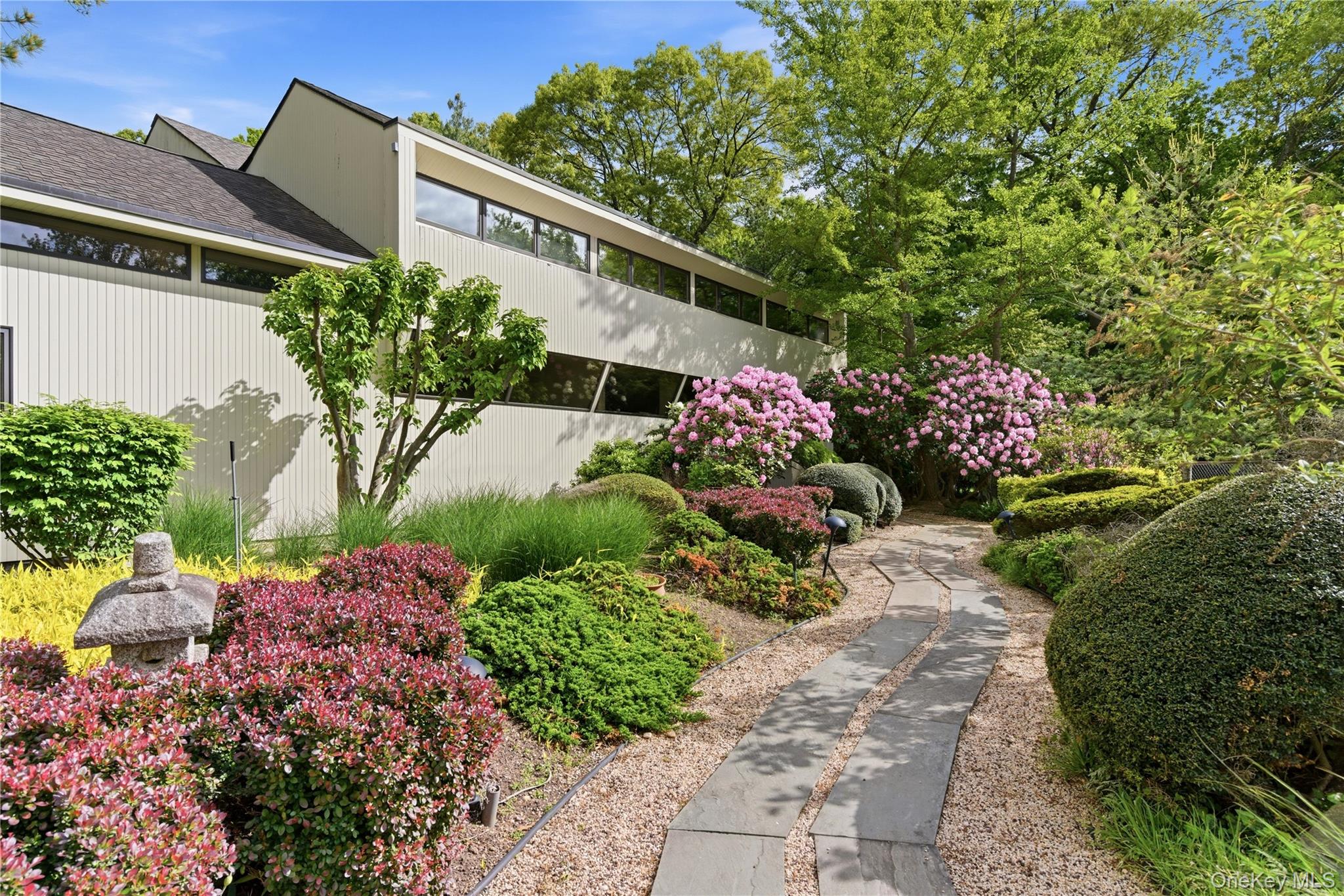 6 Deepwood Court – For Sale photo 4