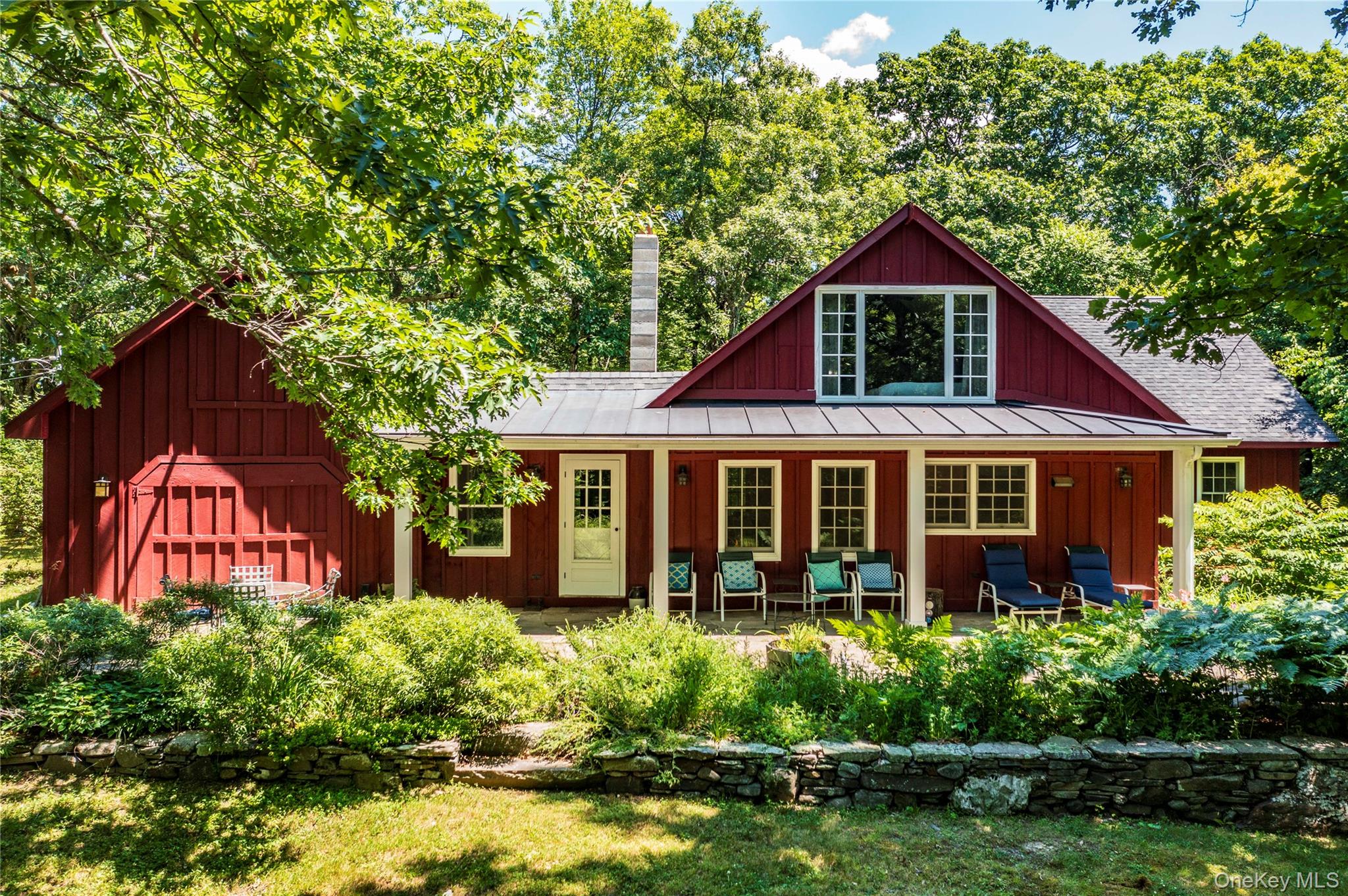 695 Wolf Hill Road – For Sale photo 4