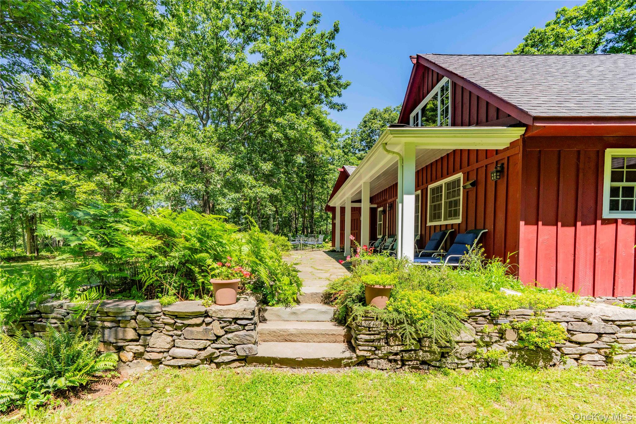 695 Wolf Hill Road – For Sale photo 8