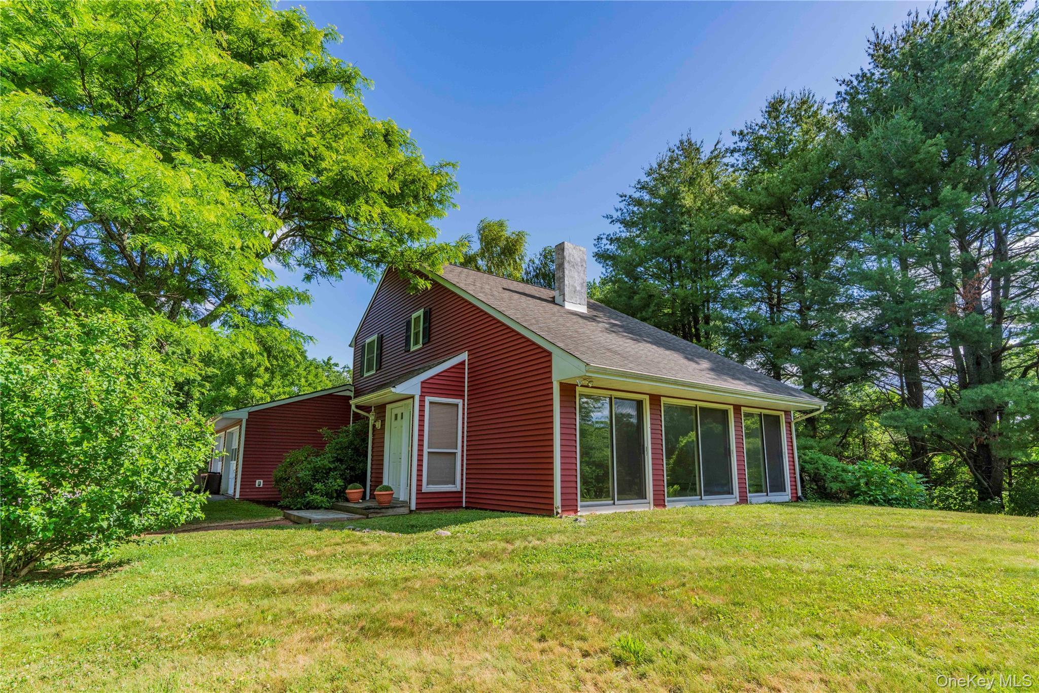 27 Goldfinch Drive – For Sale photo 2