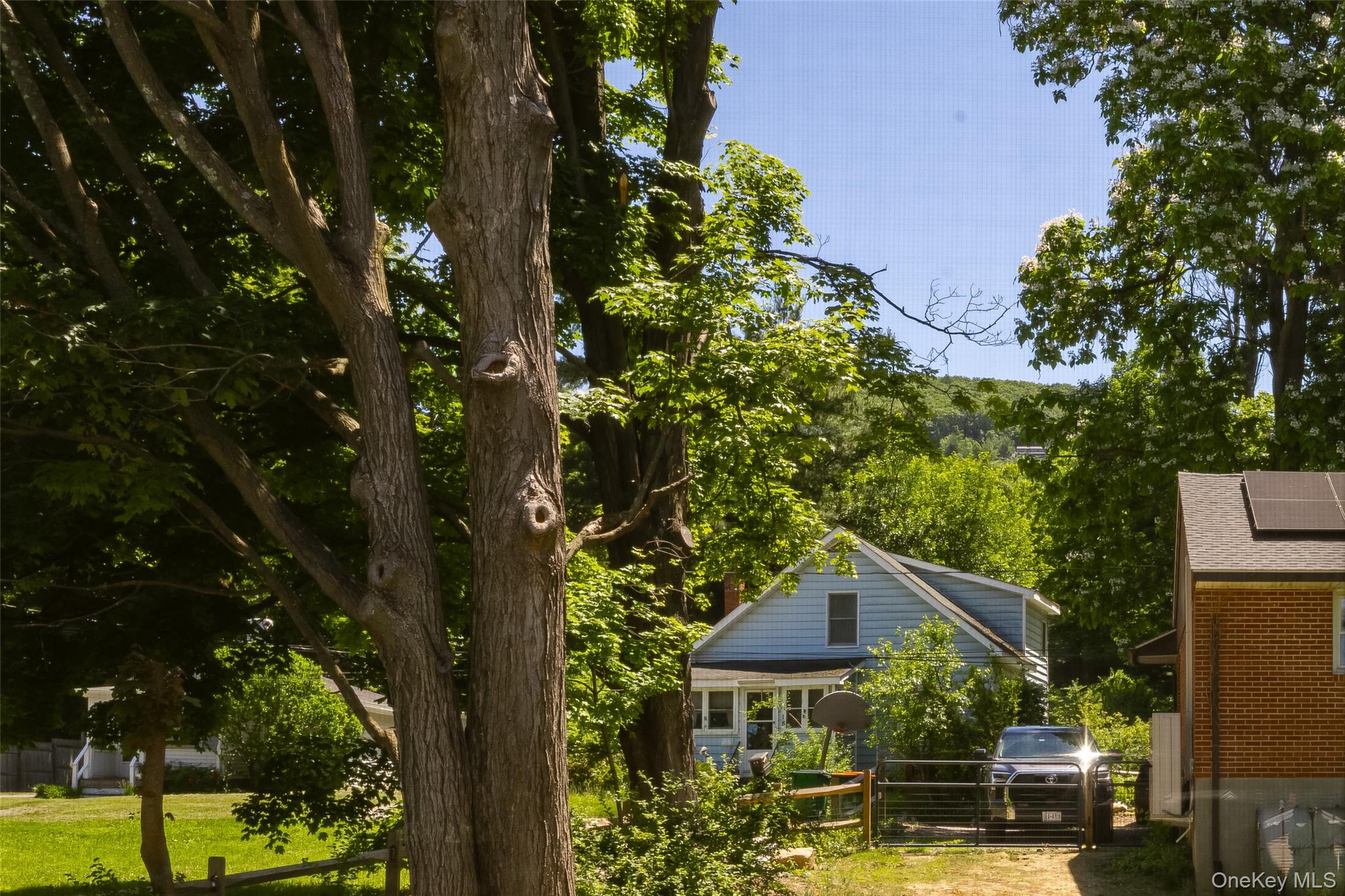 22 Howland Avenue – For Sale photo 22
