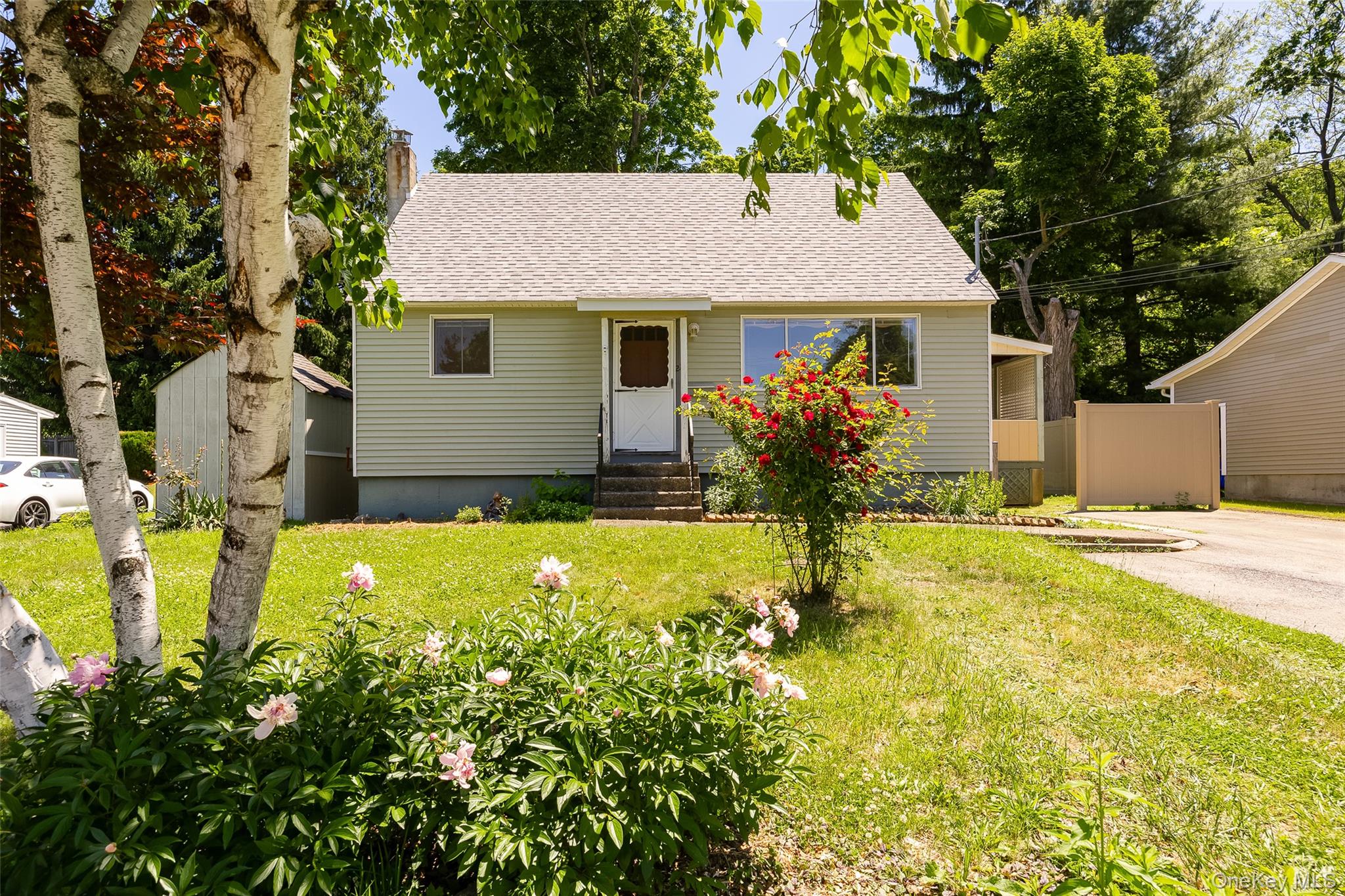 22 Howland Avenue – For Sale photo 3