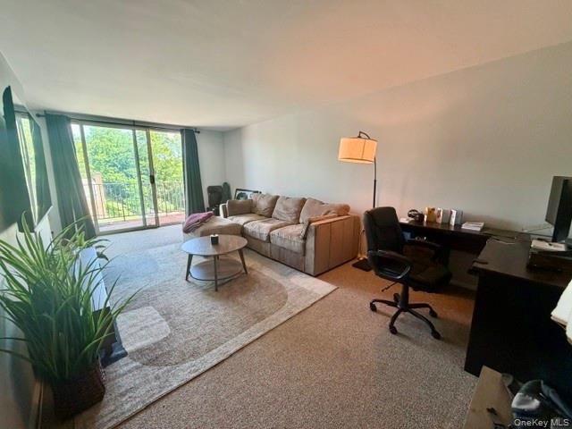 1 Lakeview Drive, Unit 4-0 photo 2