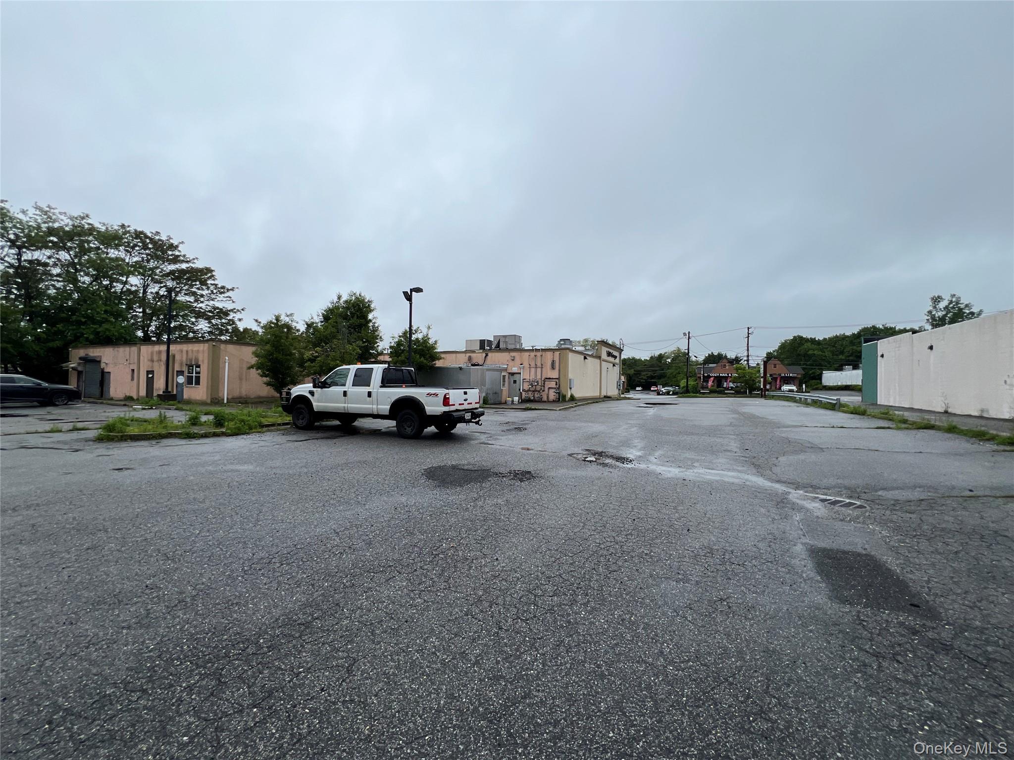 3012 A Jericho Turnpike – For Rent photo 14