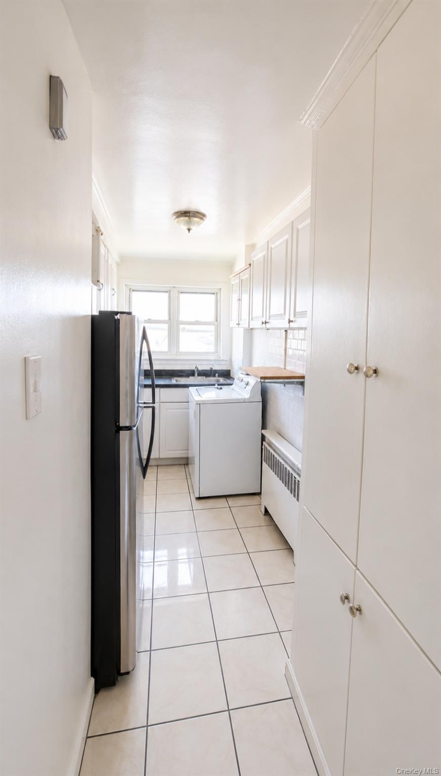 214-07B Hillside Ave, Unit Unit B photo 4