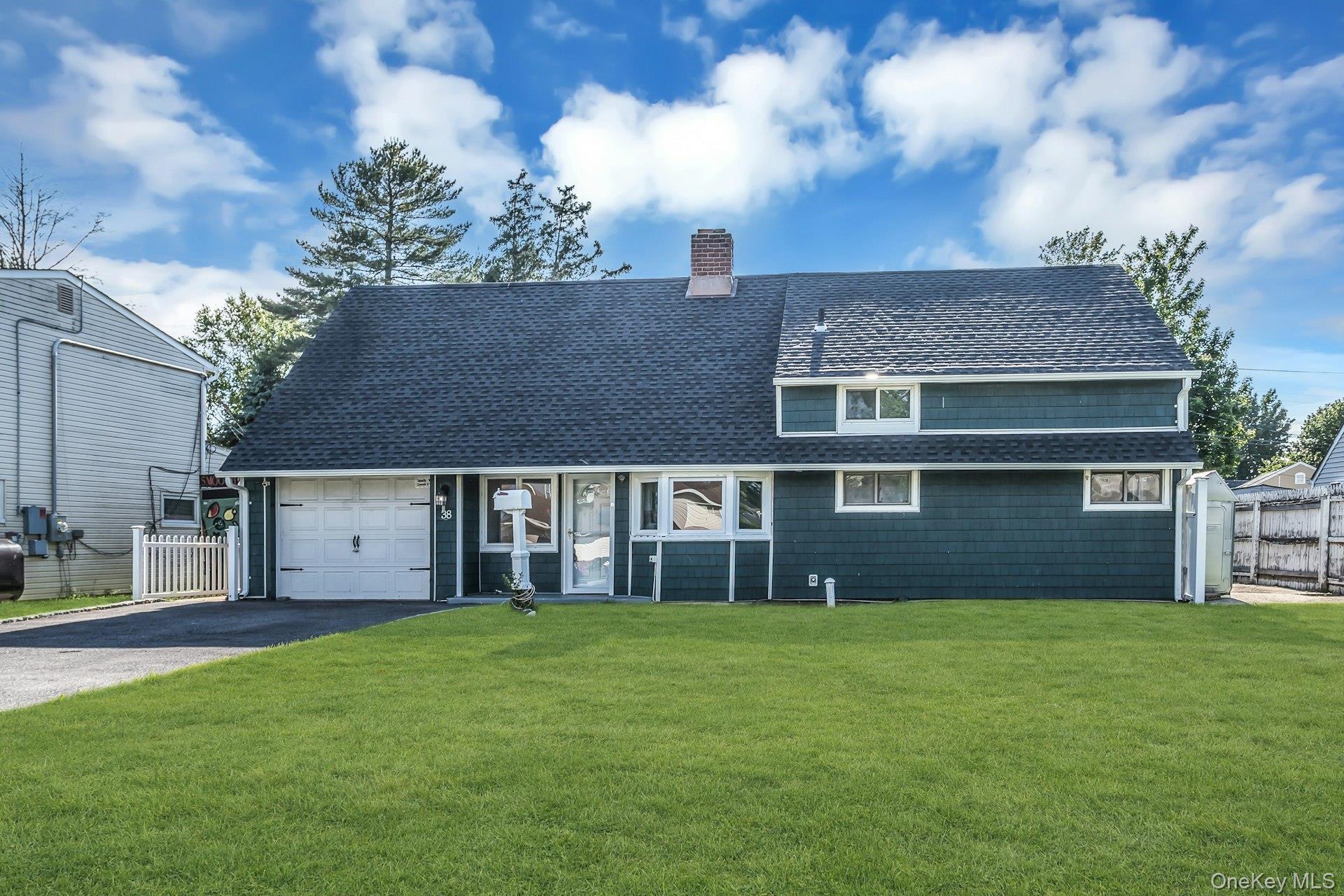 38 Fireplace Lane – For Sale