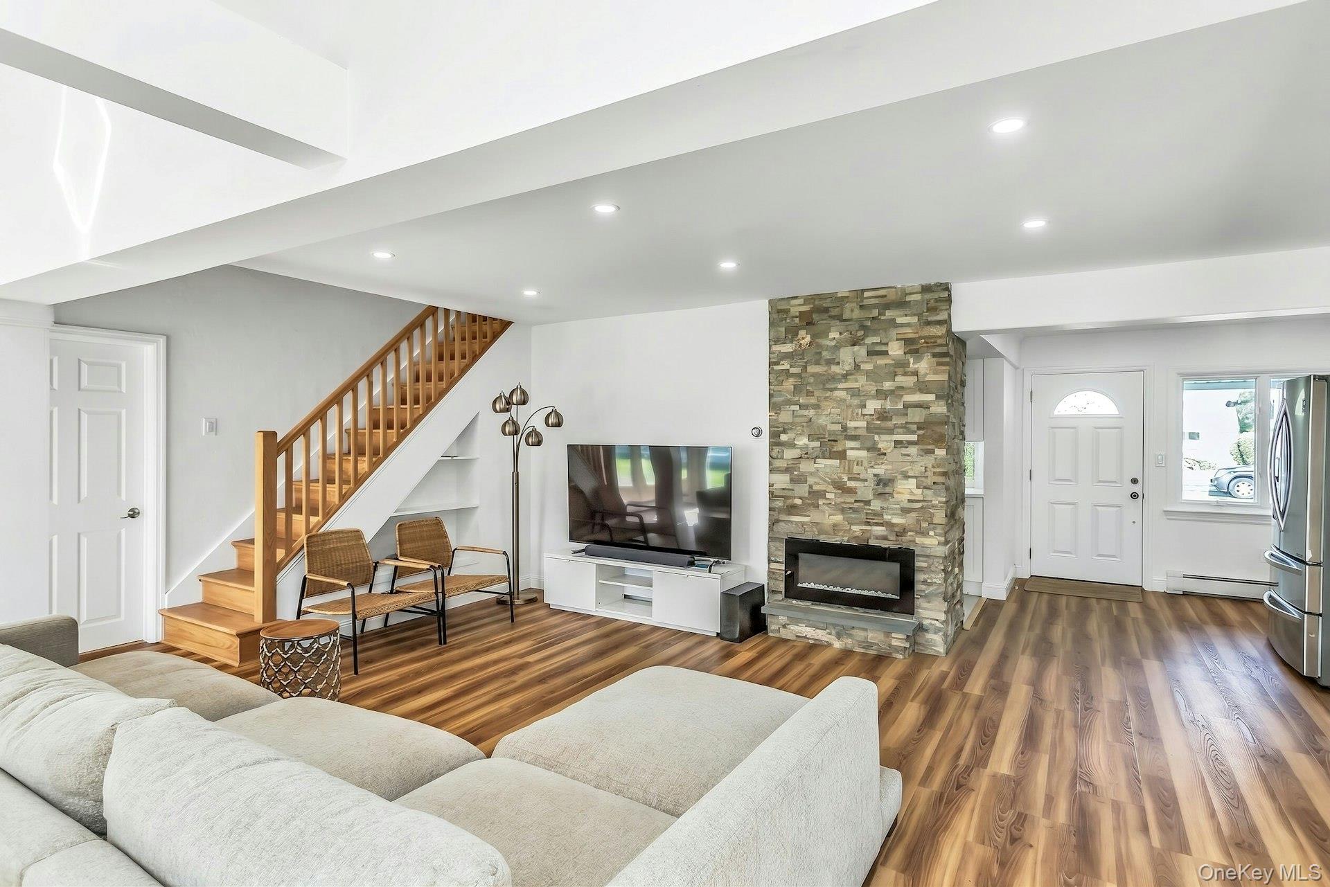 38 Fireplace Lane – For Sale photo 14