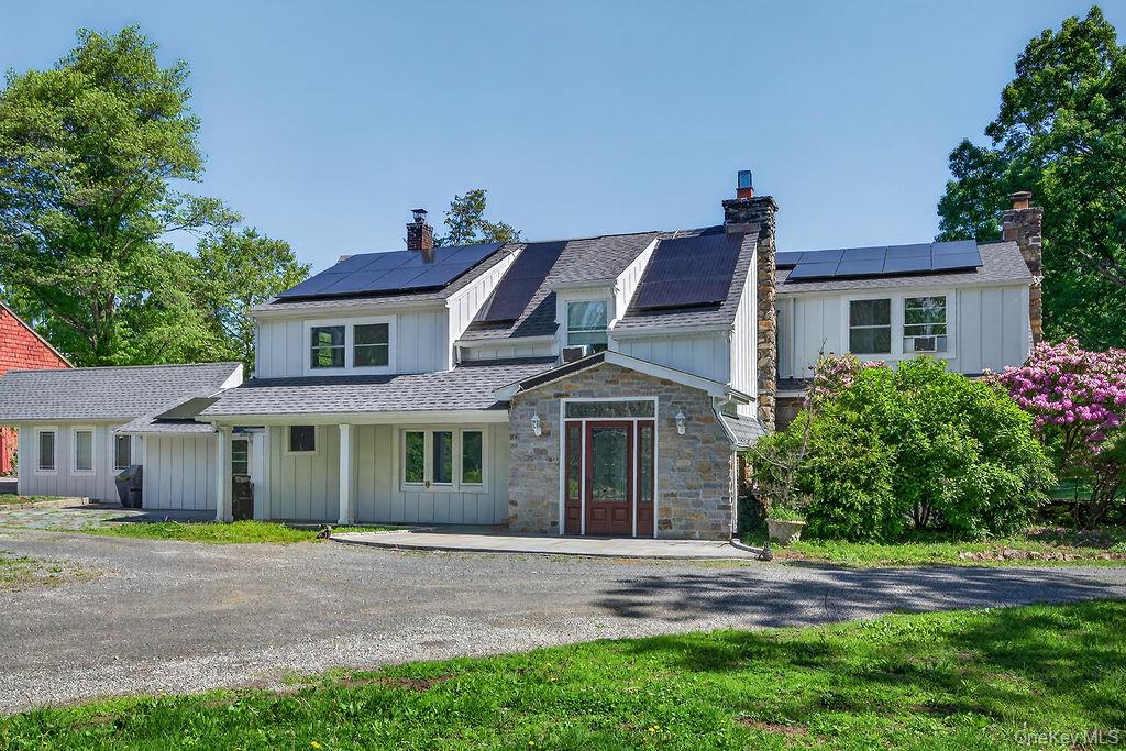 51 Pinesbridge Road – For Sale