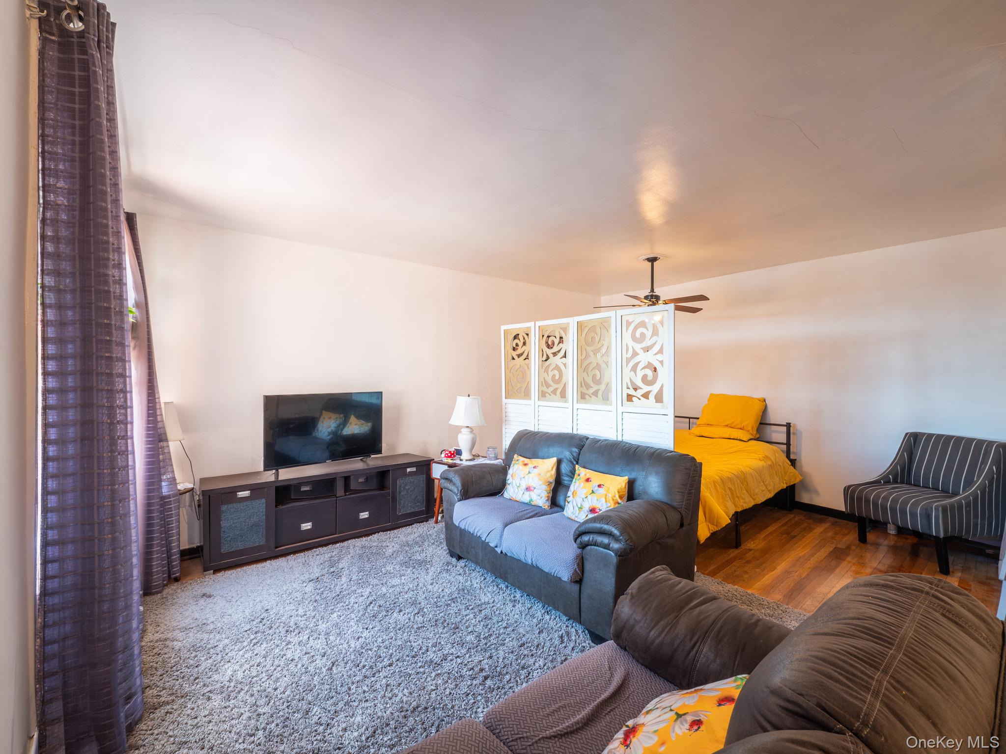 90-11 35th Avenue, Unit 6T photo 12