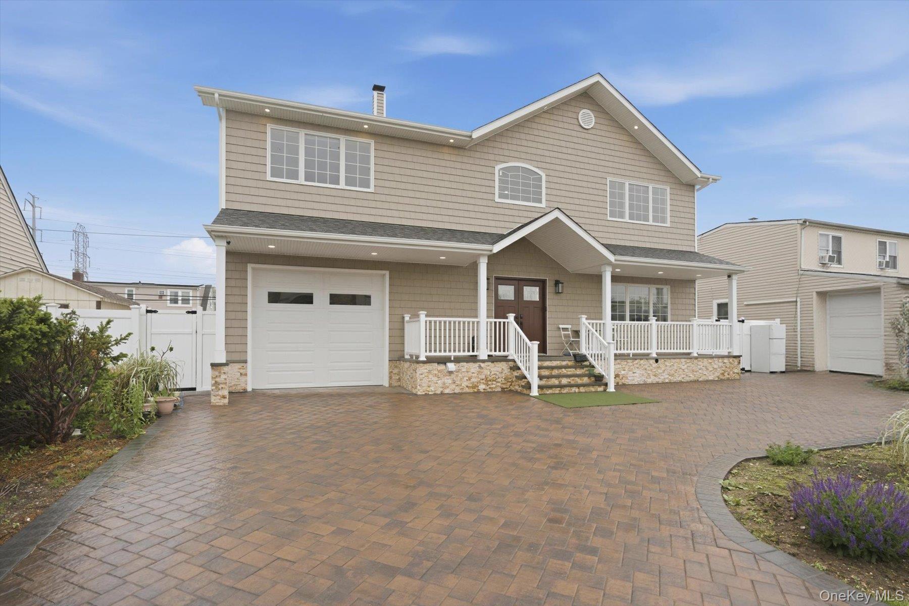3563 Raven Street – For Sale photo 2