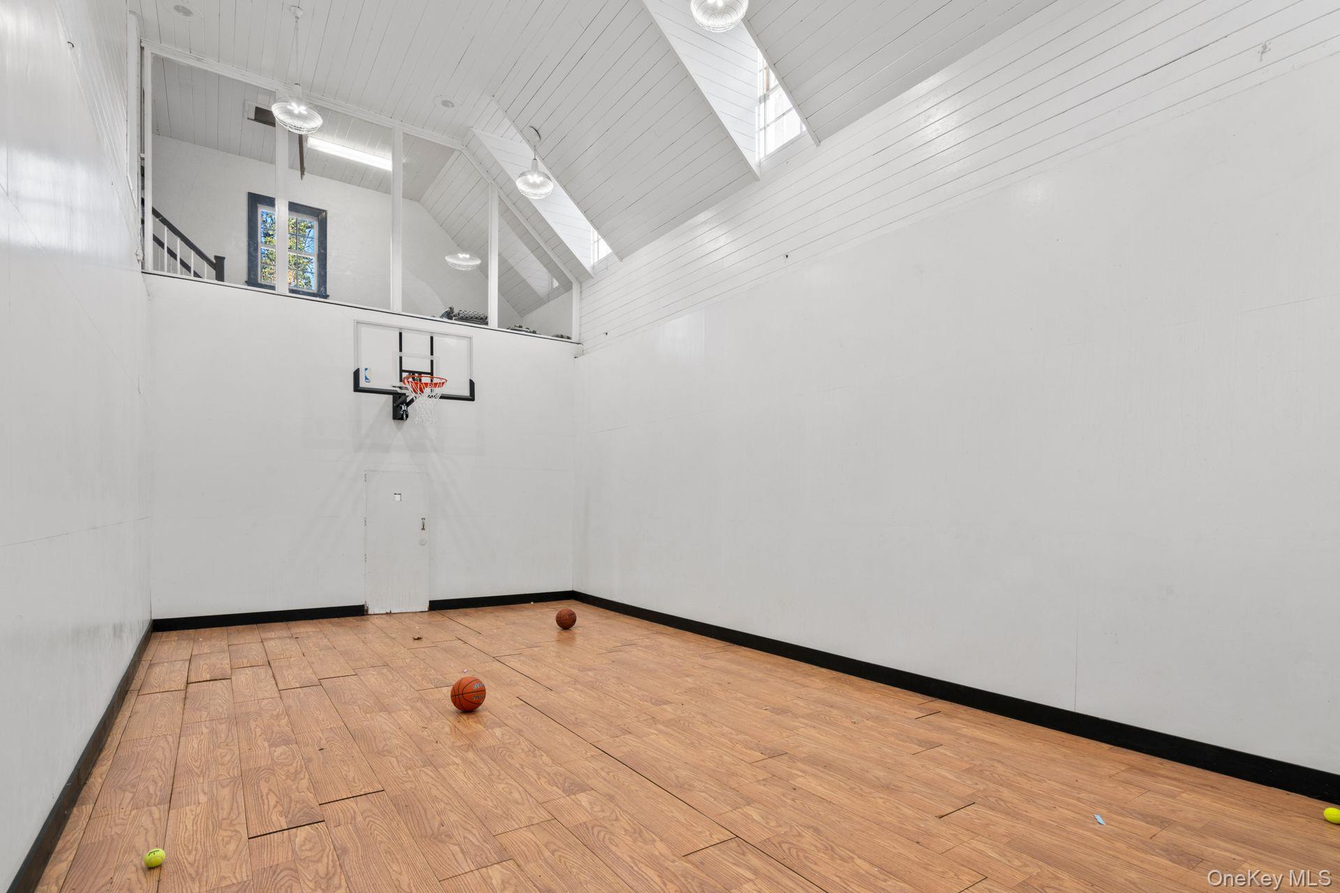 8 Stonegate Lane – For Sale photo 49