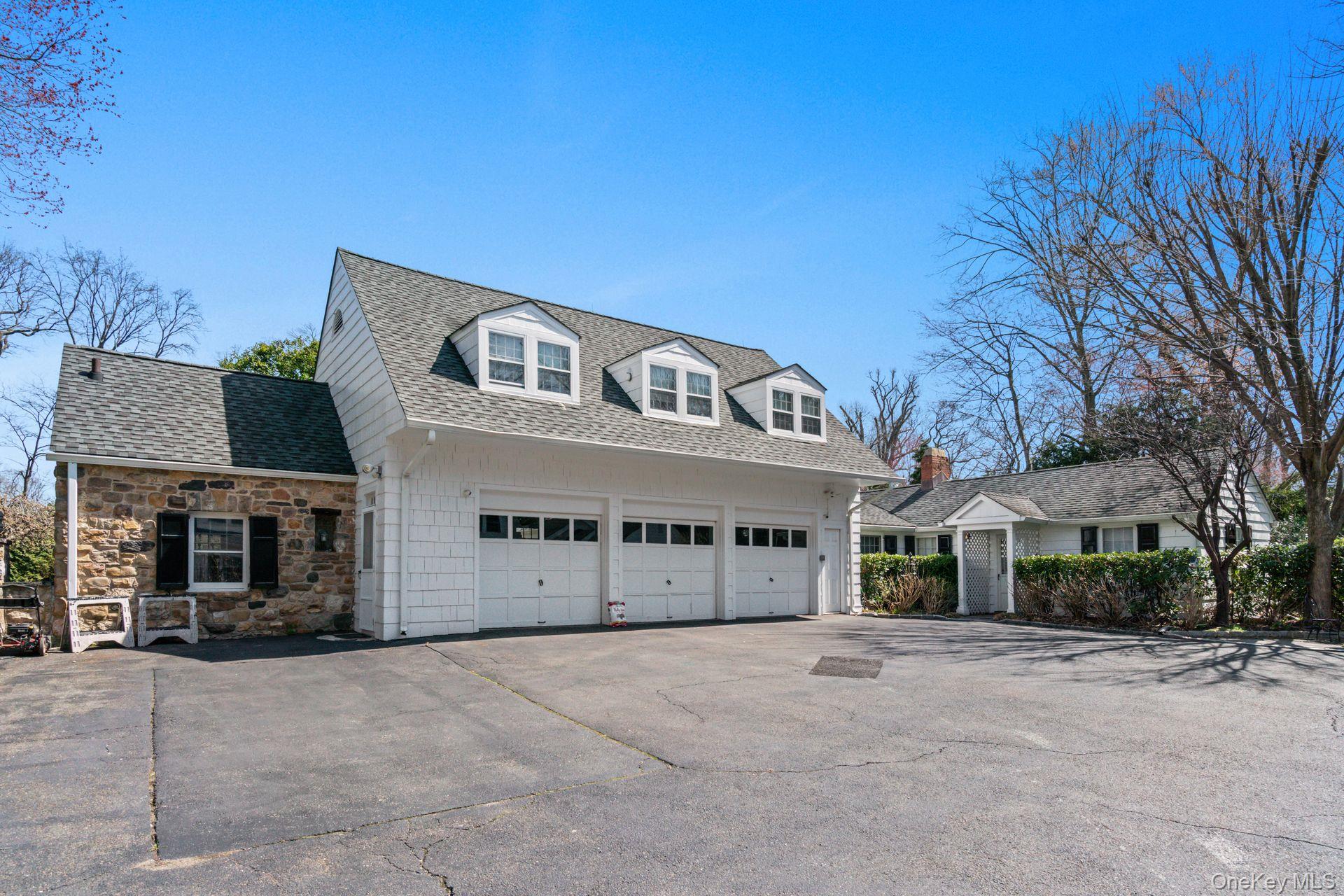 8 Stonegate Lane – For Sale photo 40