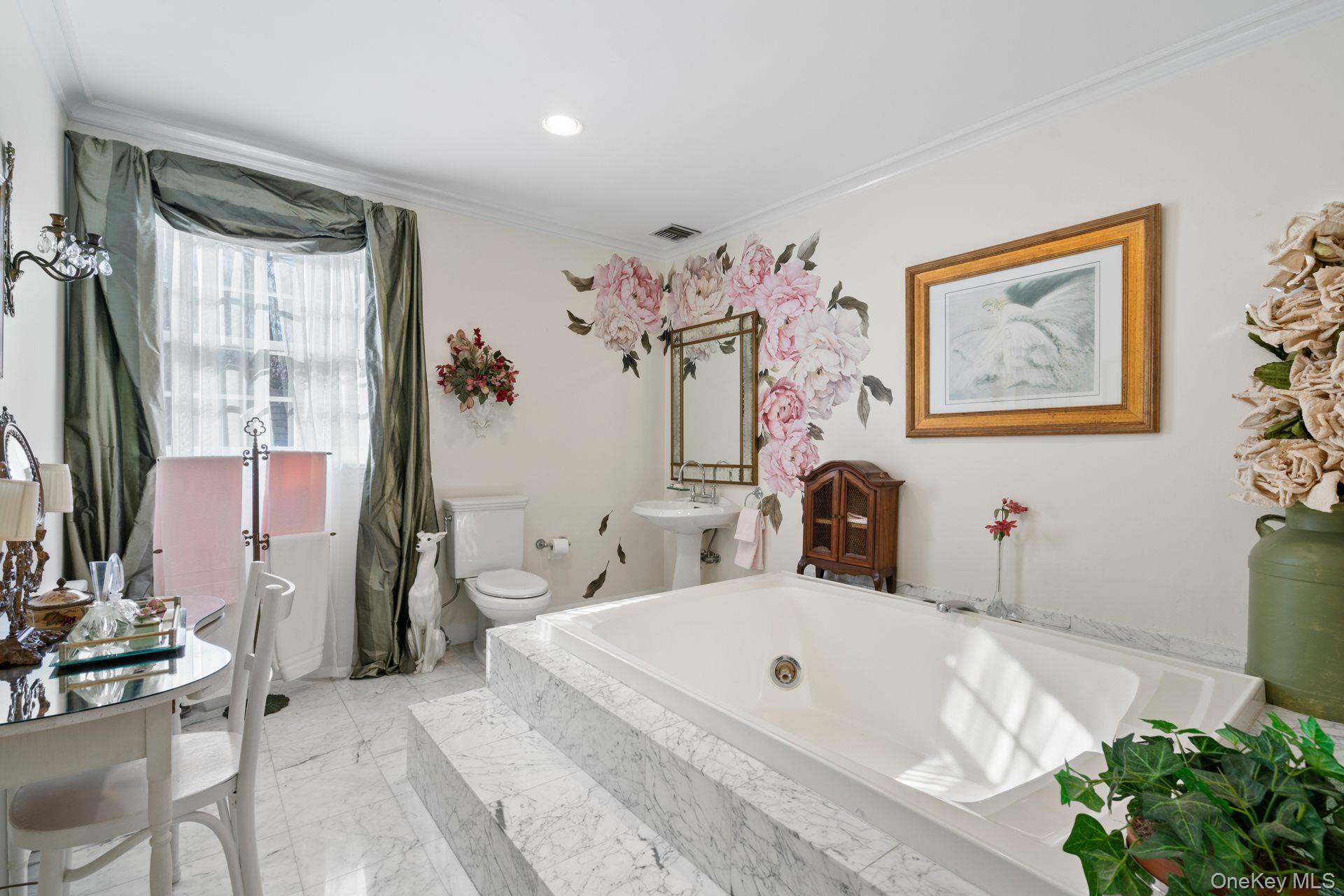 8 Stonegate Lane – For Sale photo 30