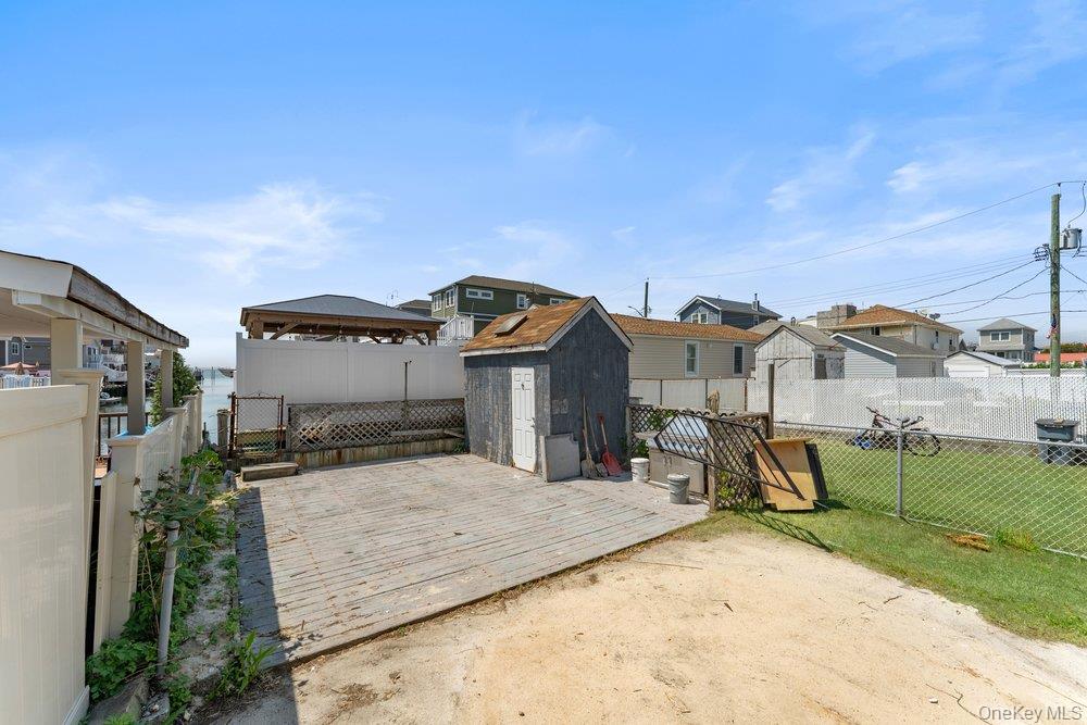 1107 Cross Bay Boulevard – For Sale photo 13