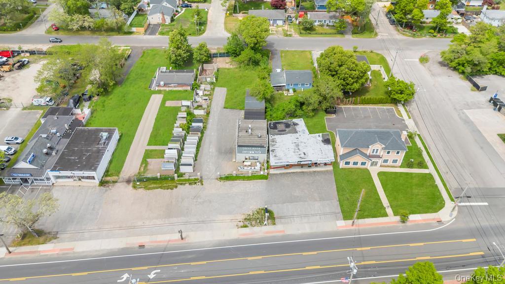 1189 Montauk Highway – For Sale photo 4