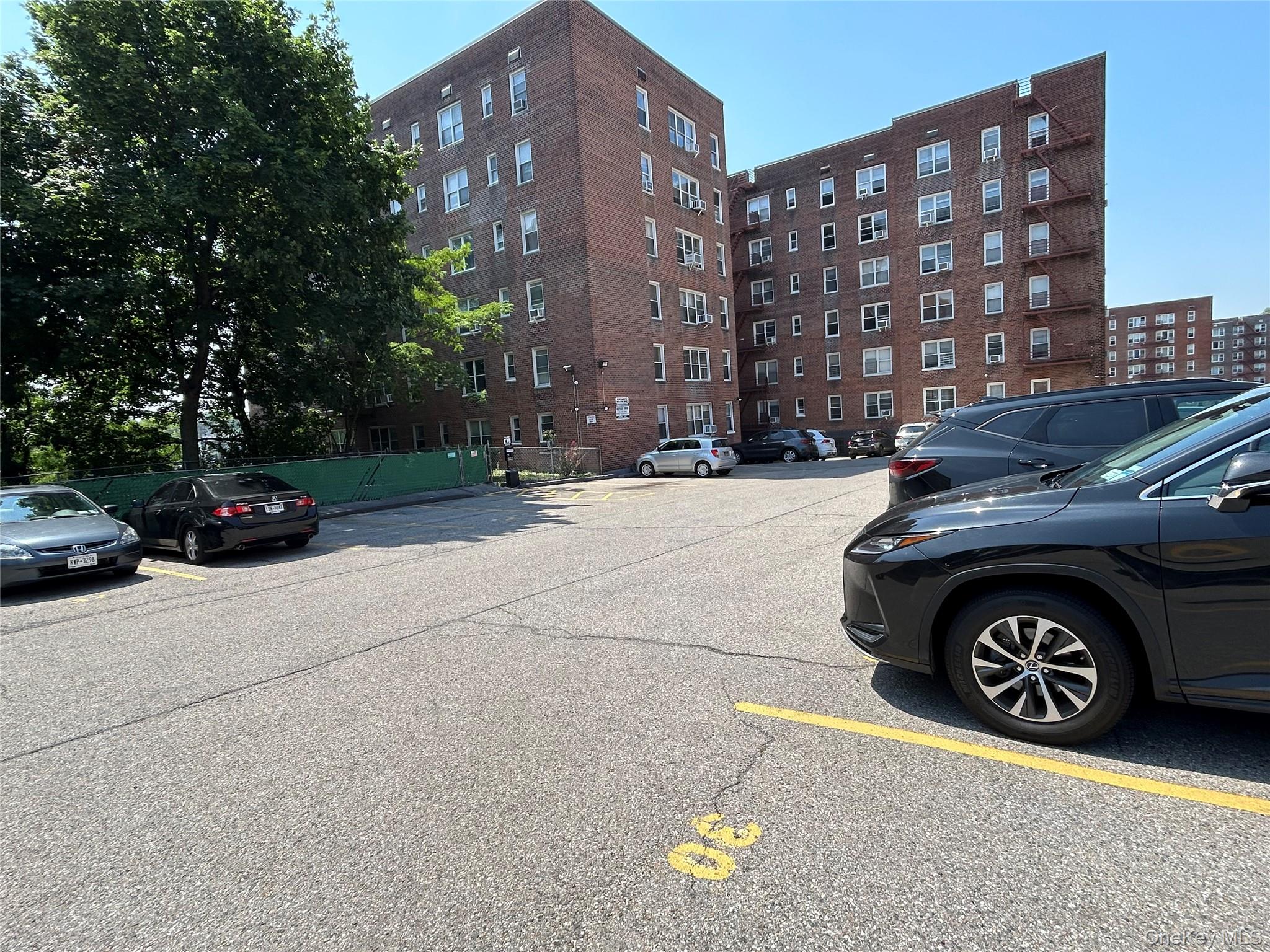 365 Bronx River Road, Unit 3J photo 22