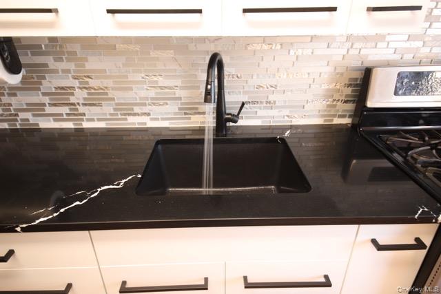 365 Bronx River Road, Unit 3J photo 9
