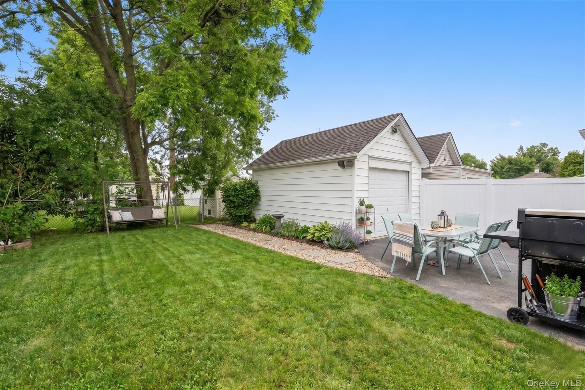 2913 Davis Street – For Sale photo 24