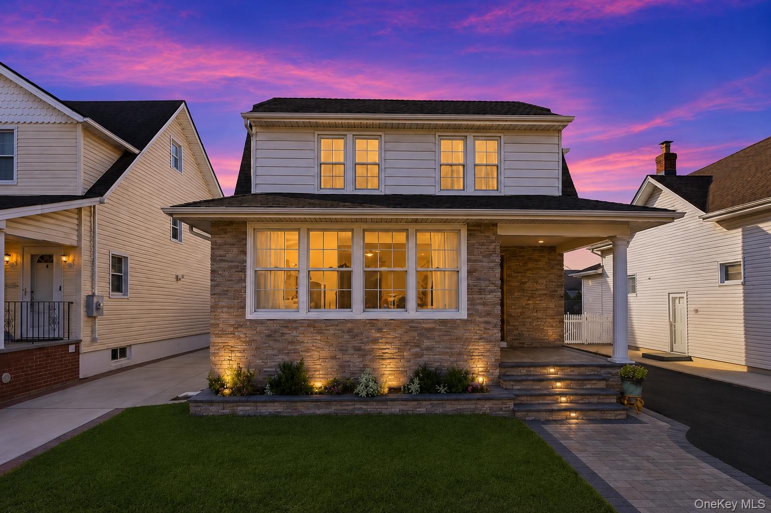 2913 Davis Street – For Sale