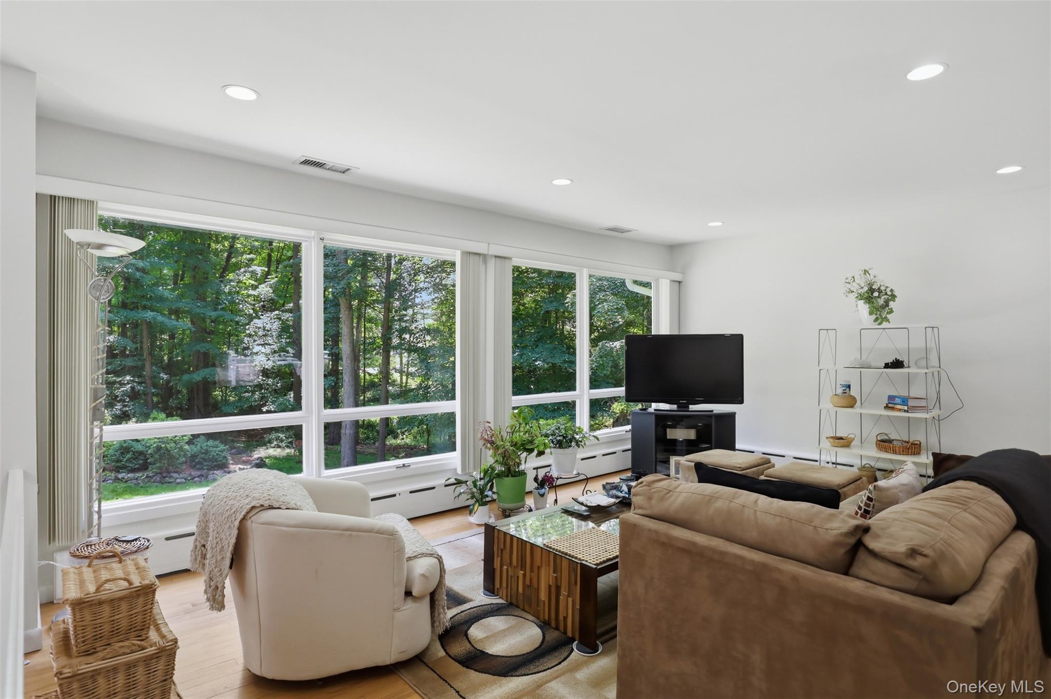 370 Furnace Dock Road – For Sale photo 16