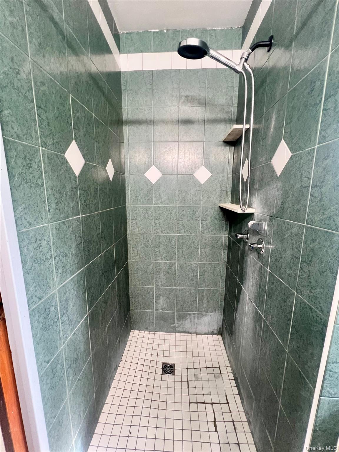 1612-1616-1616 Route 9W, Unit 18 photo 6