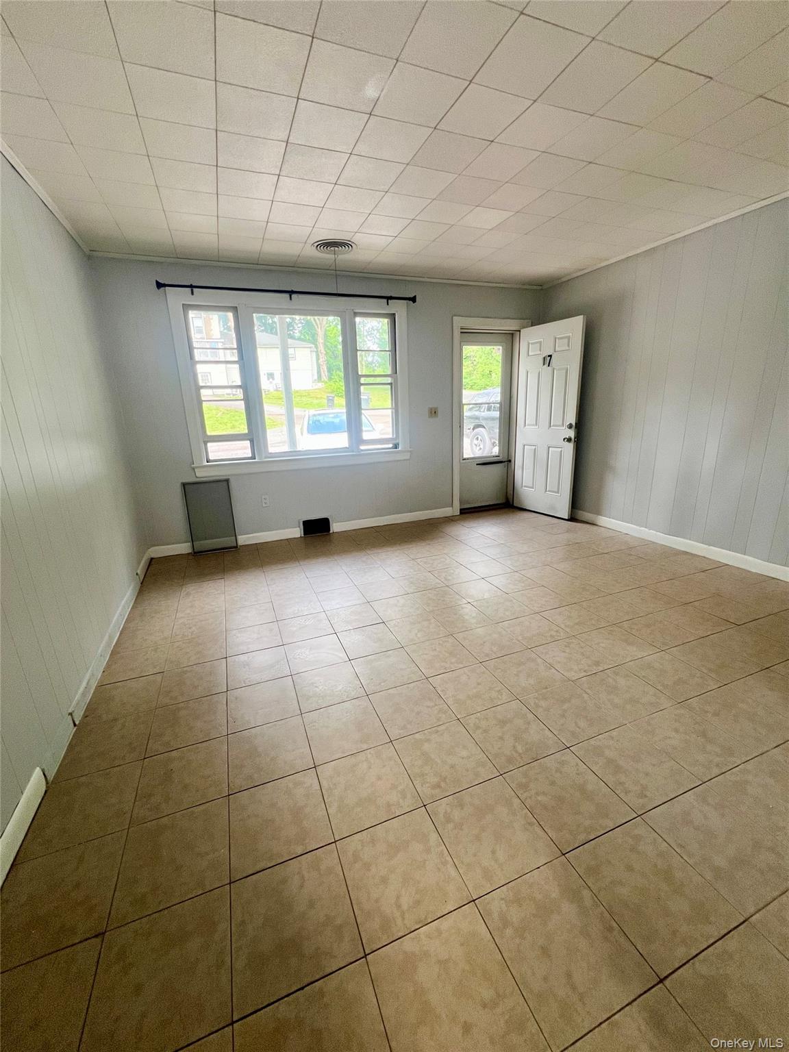 1612-1616-1616 Route 9W, Unit 17 photo 3
