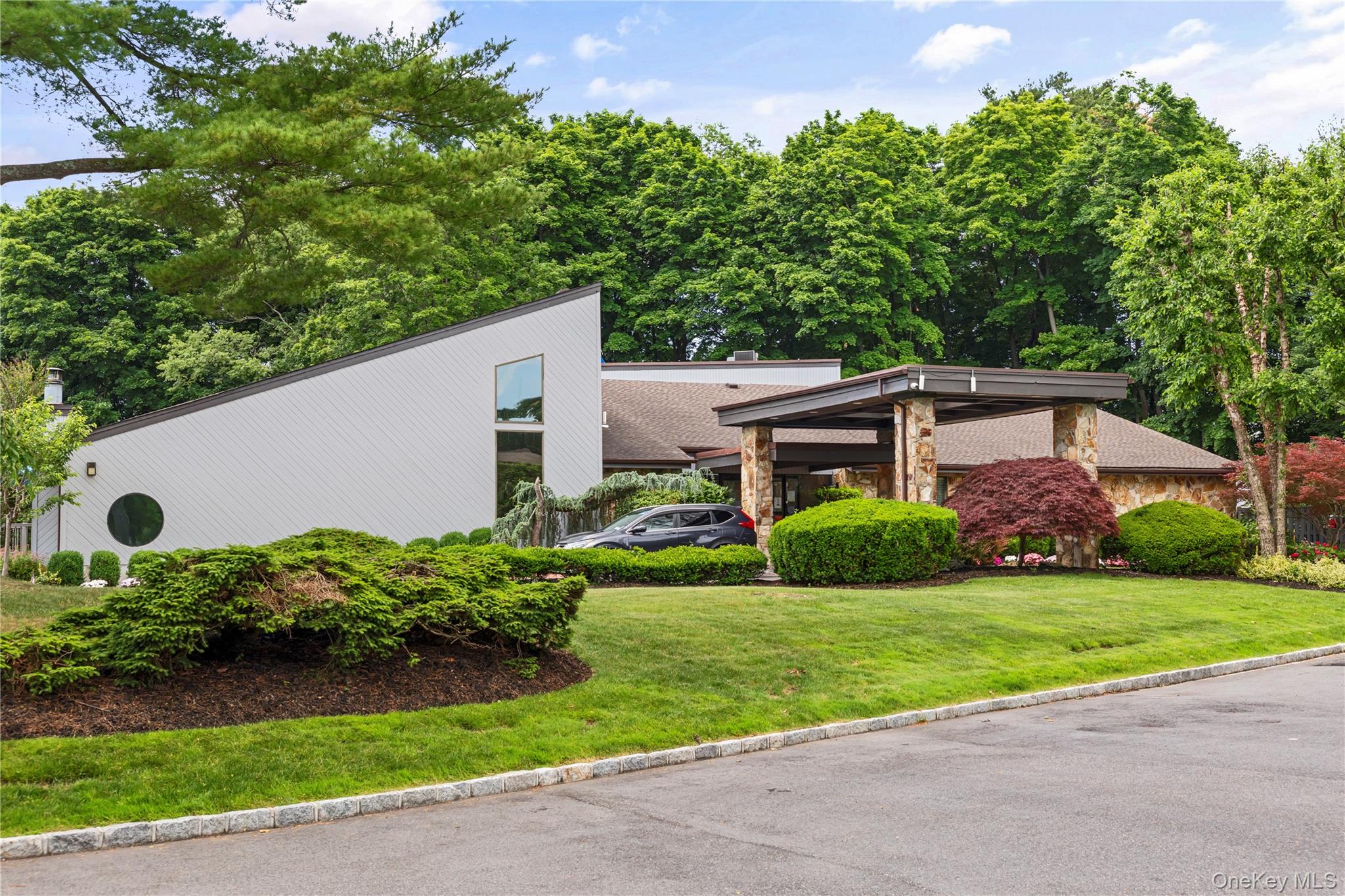 83 Foxwood Drive – For Sale photo 34