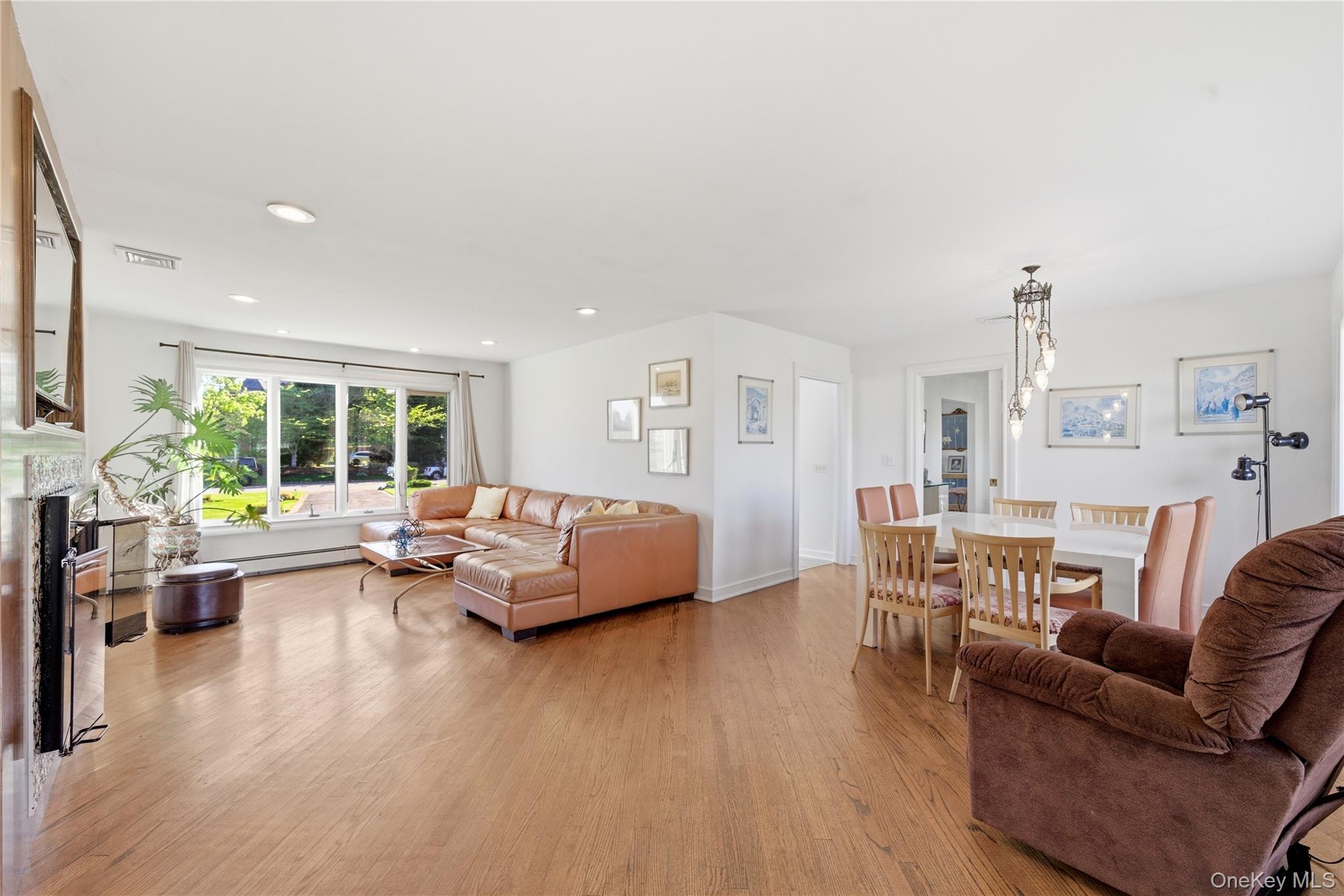 31 The Moor – For Rent photo 8