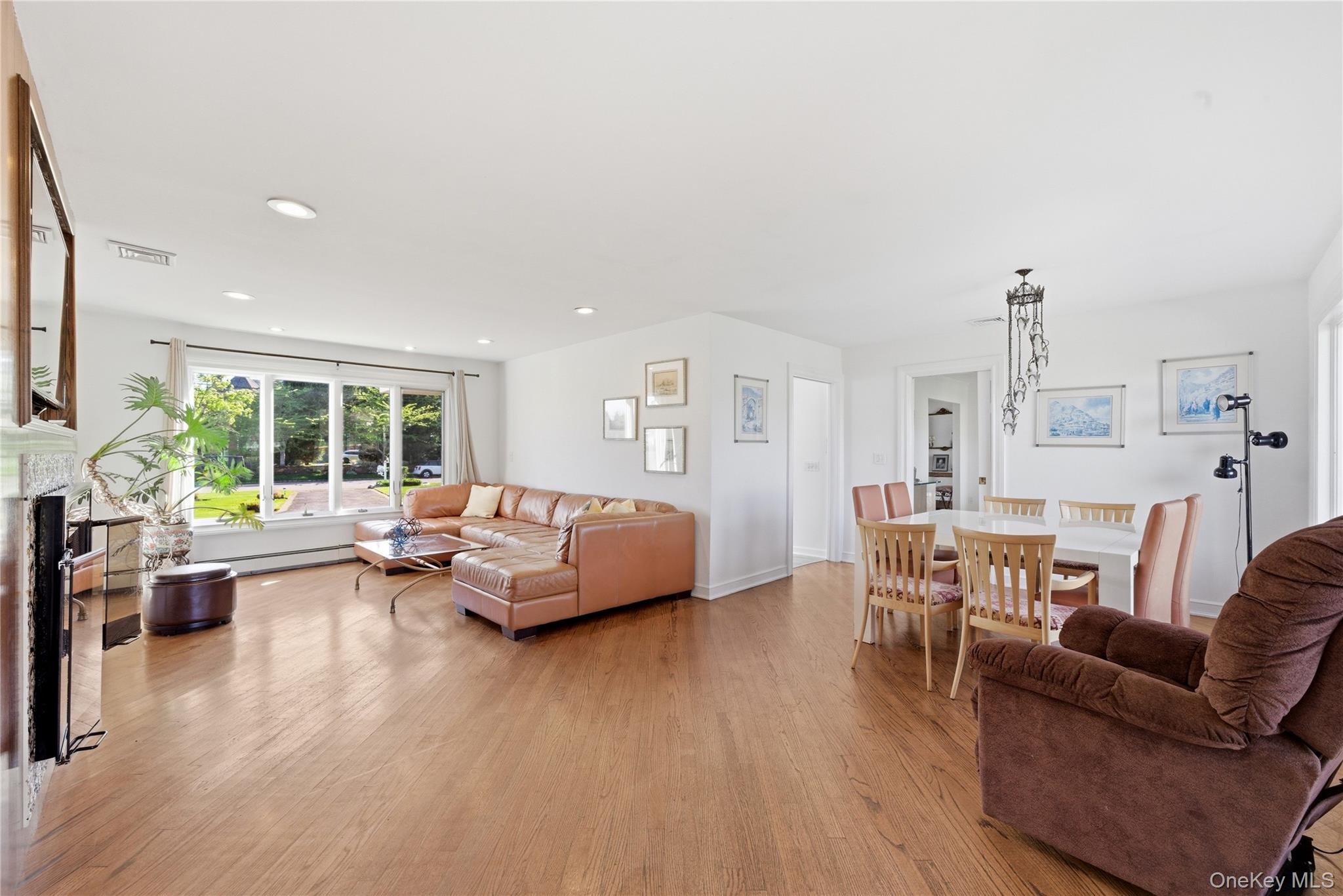 31 The Moor – For Rent photo 5