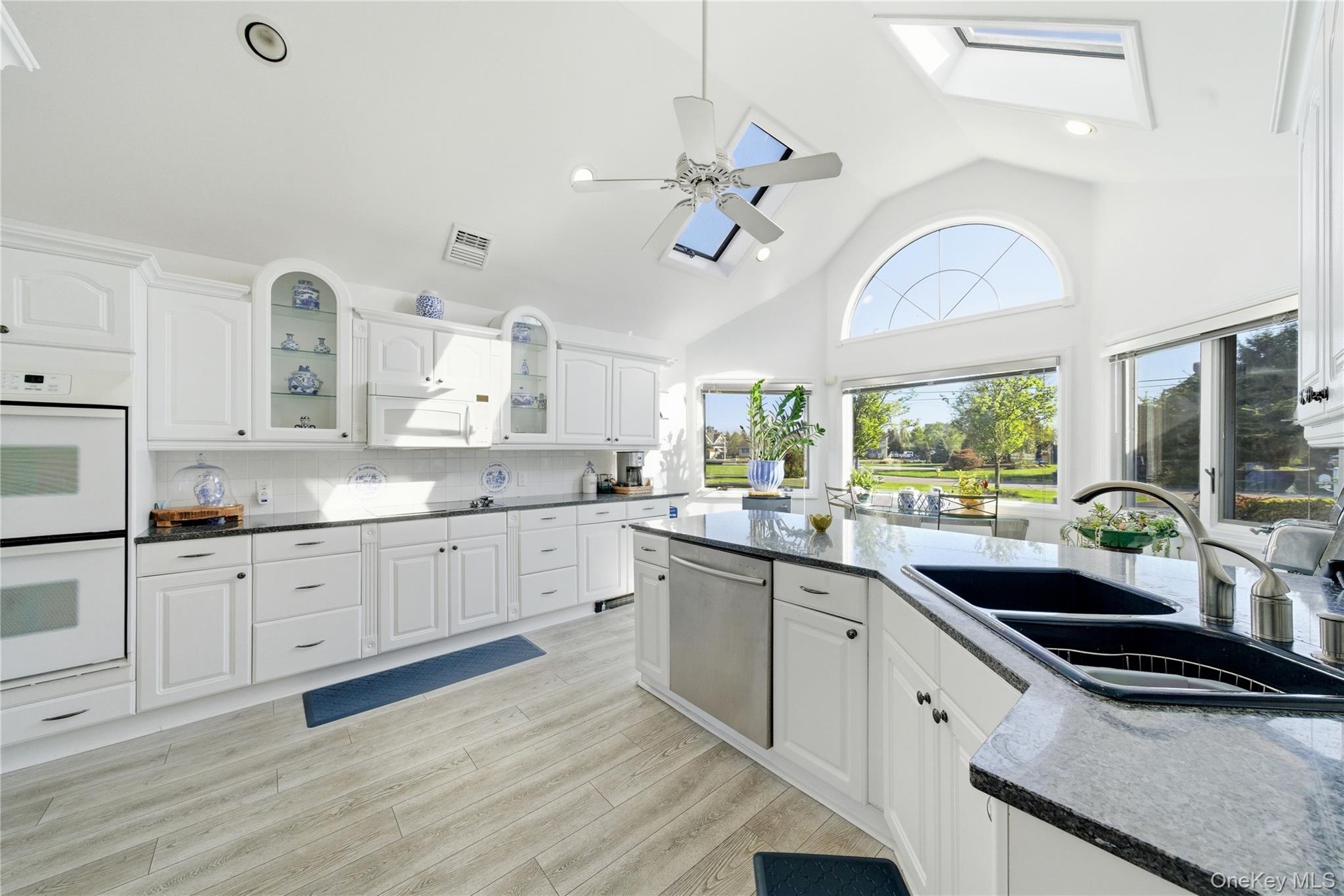 31 The Moor – For Rent photo 12