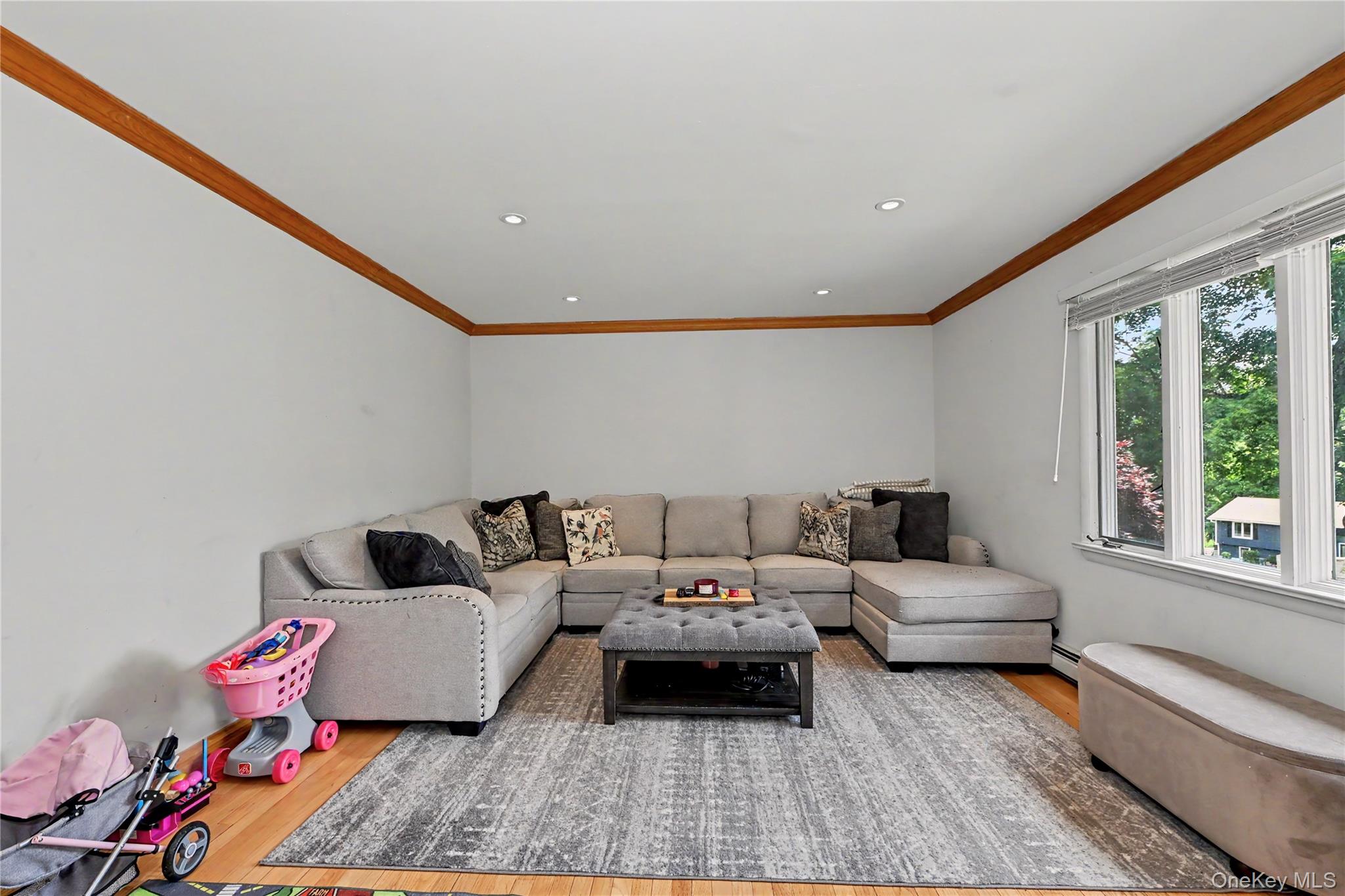 26 Mandy Lane – For Sale photo 3