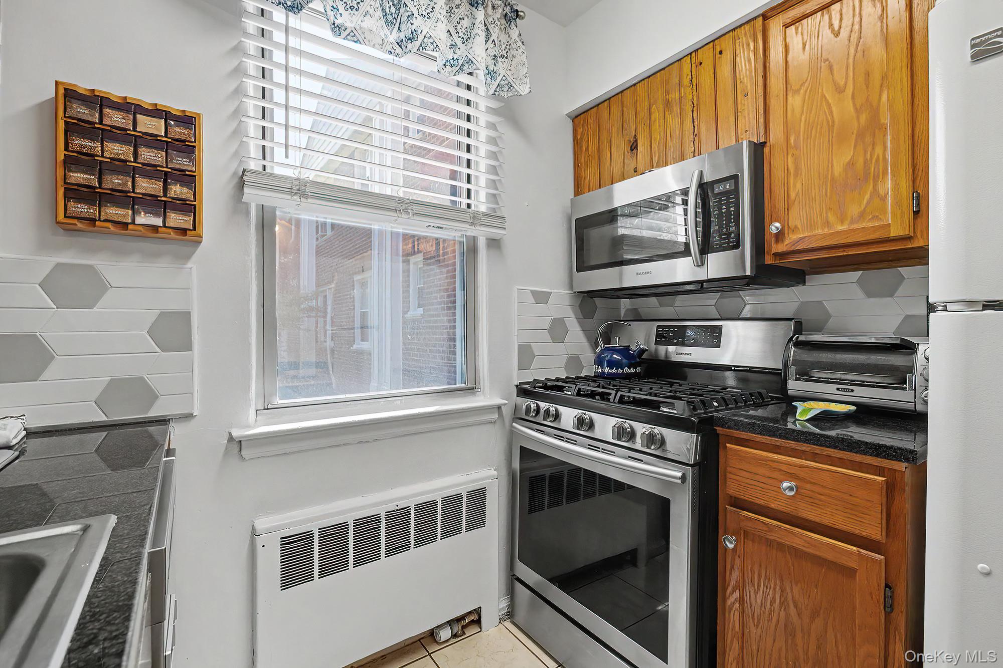 175 Bryant Avenue, Unit 1I photo 11