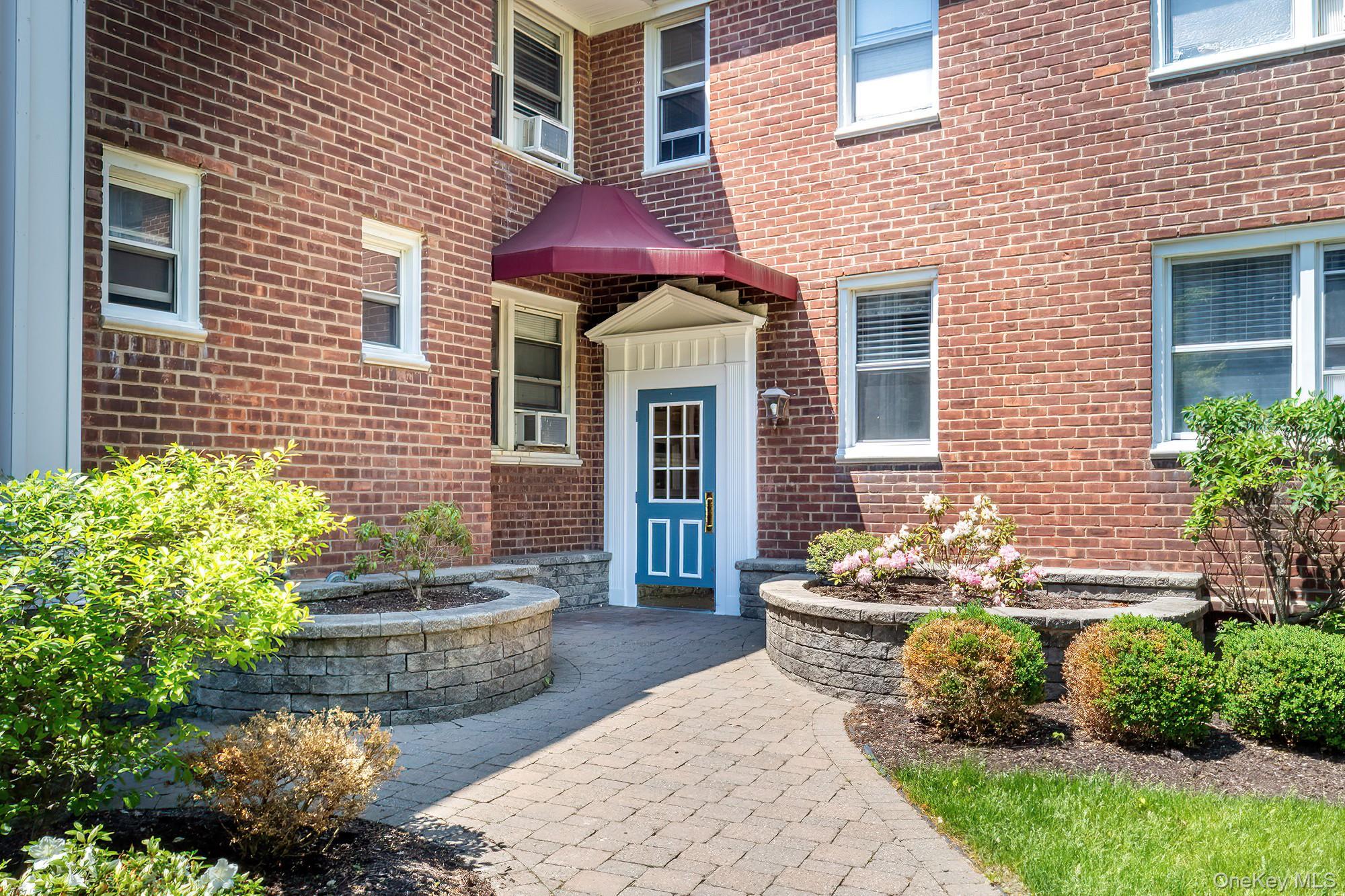 175 Bryant Avenue, Unit 1I photo 4