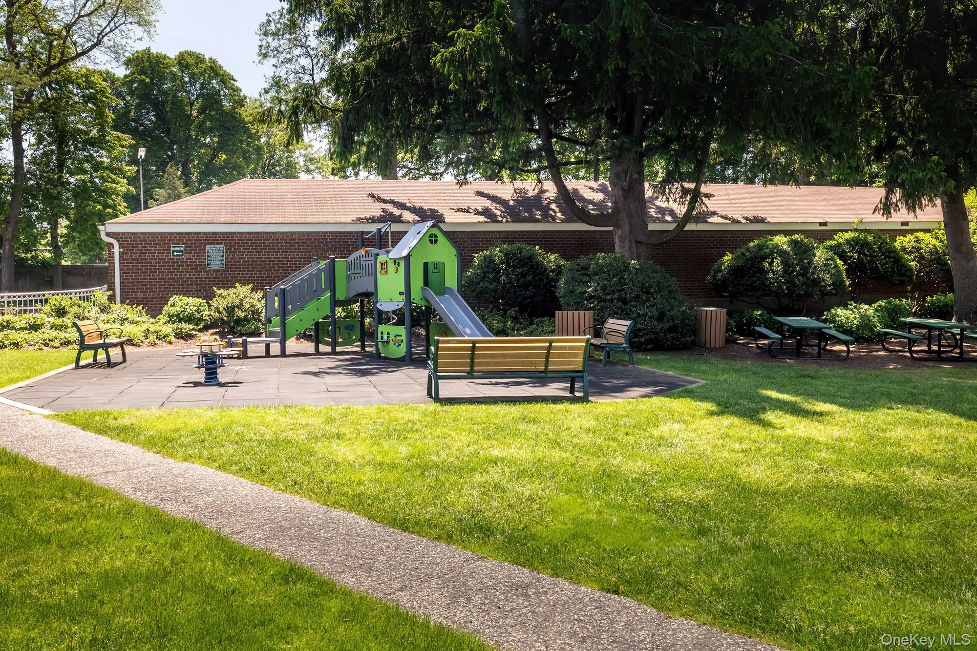 175 Bryant Avenue, Unit 1I photo 18