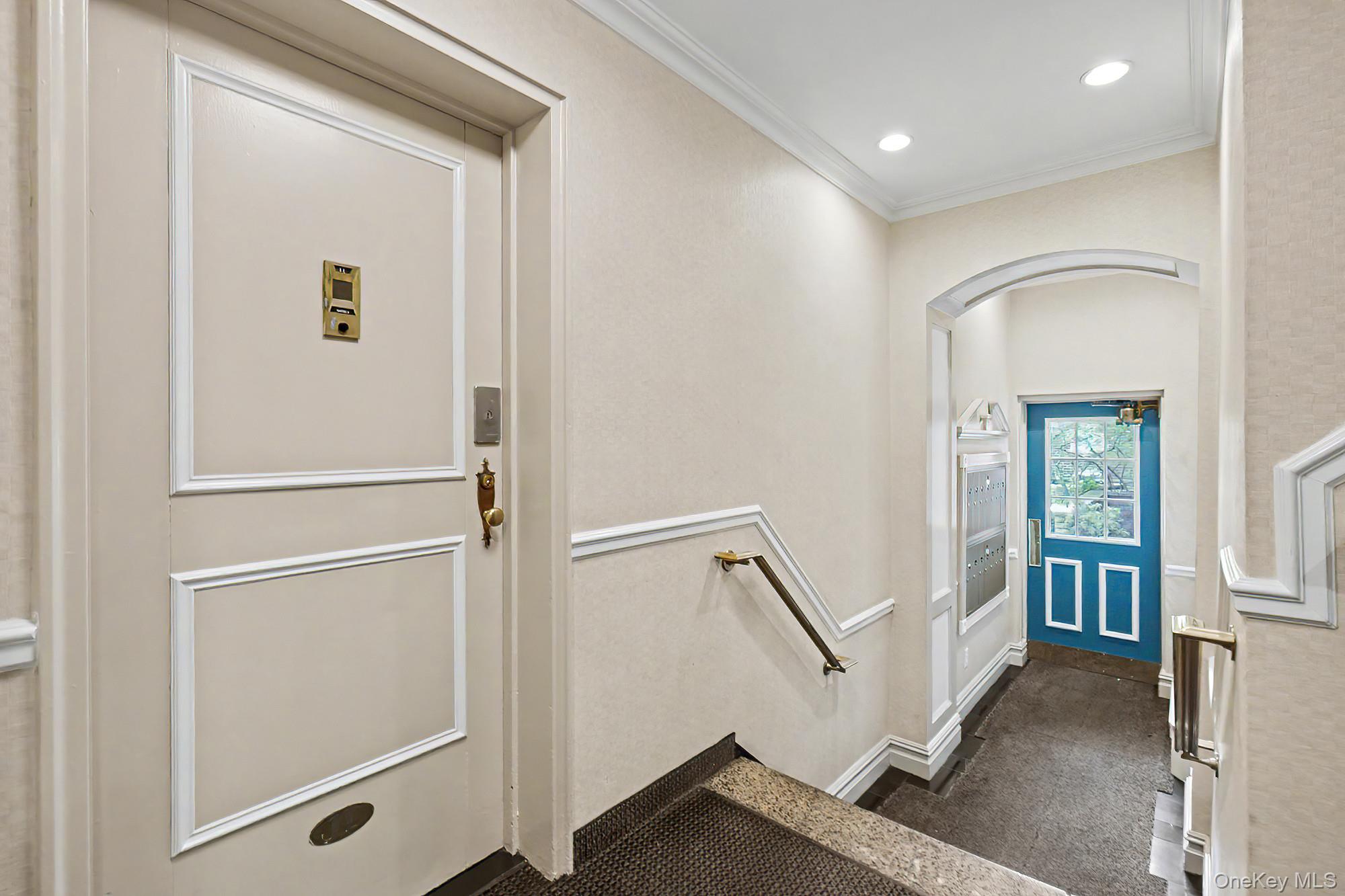 175 Bryant Avenue, Unit 1I photo 5