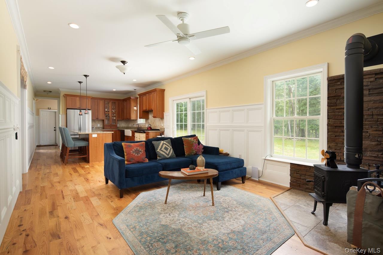 82 Maple Hill Lane – For Sale photo 4
