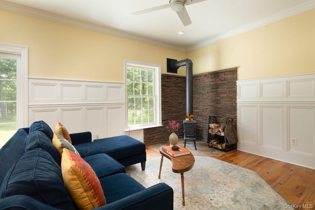 82 Maple Hill Lane – For Sale photo 3