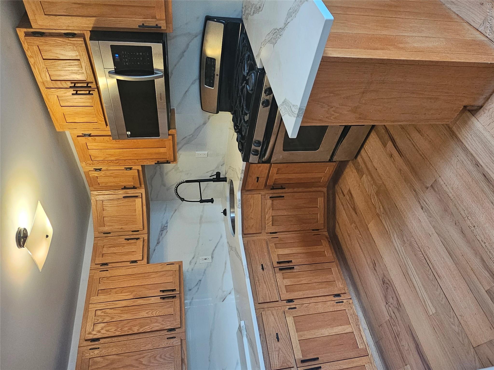 79 Buckberg Road – For Rent photo 3