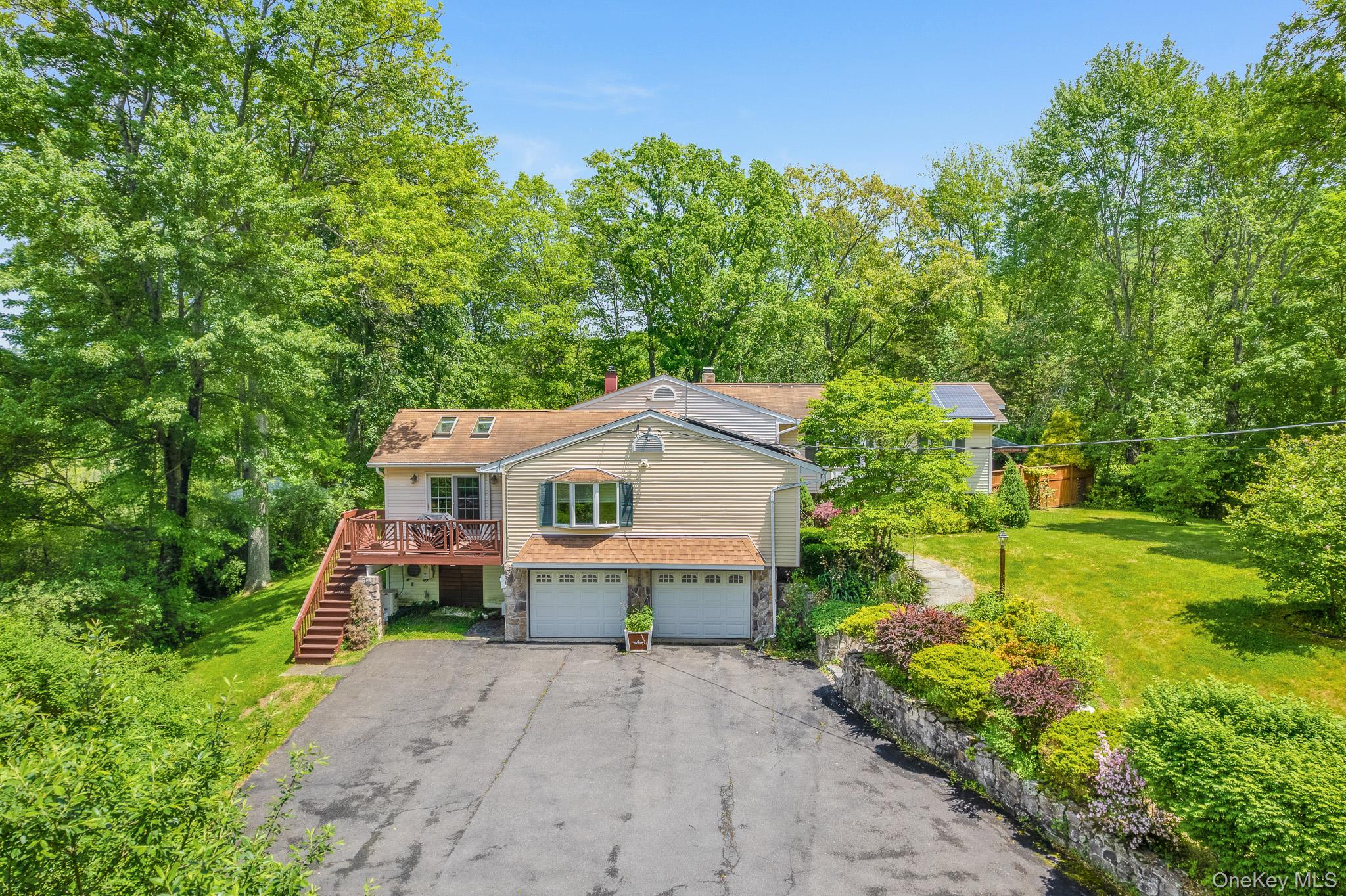10 Eisgruber Park Lane – For Sale photo 7