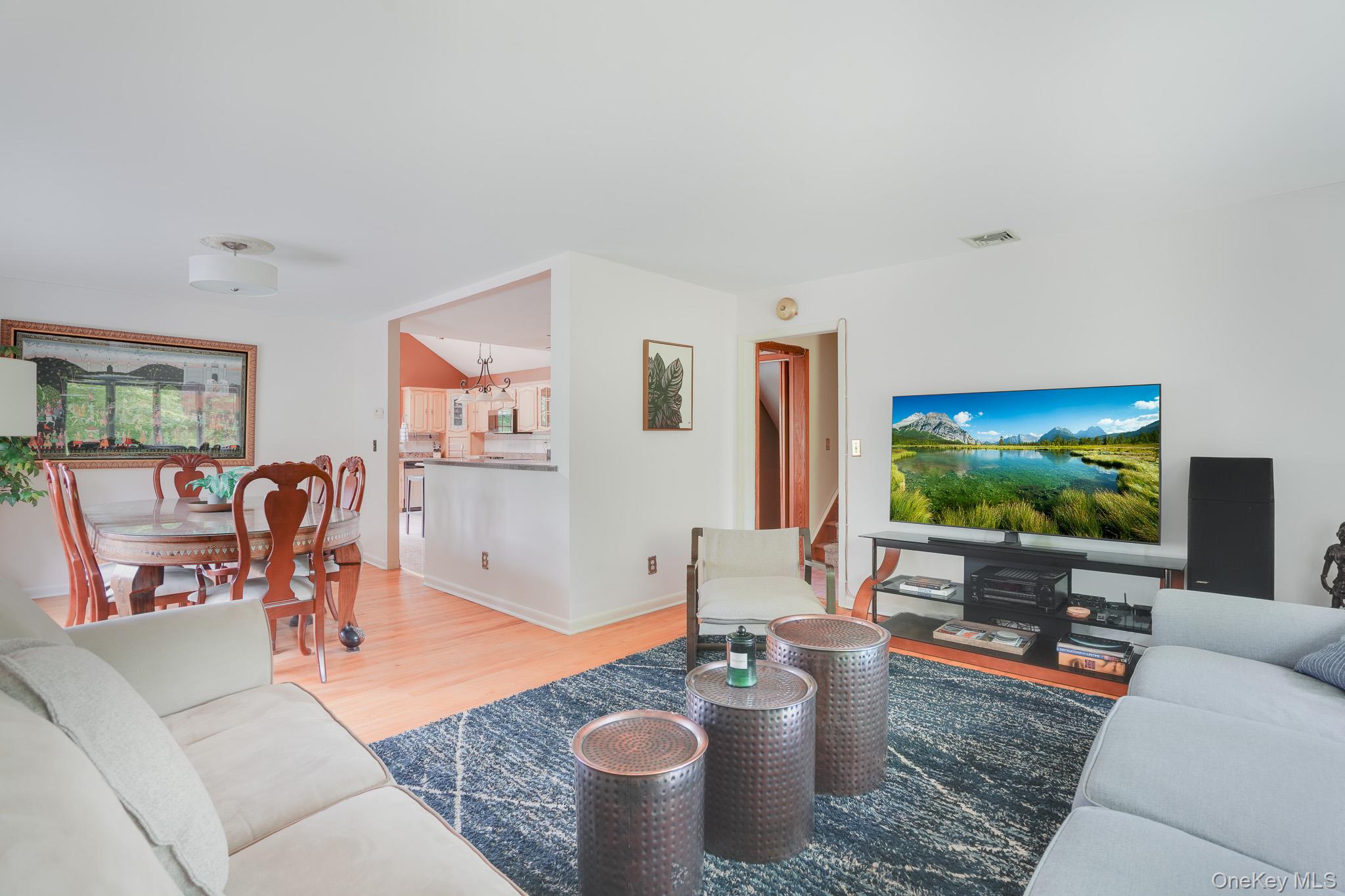 10 Eisgruber Park Lane – For Sale photo 20